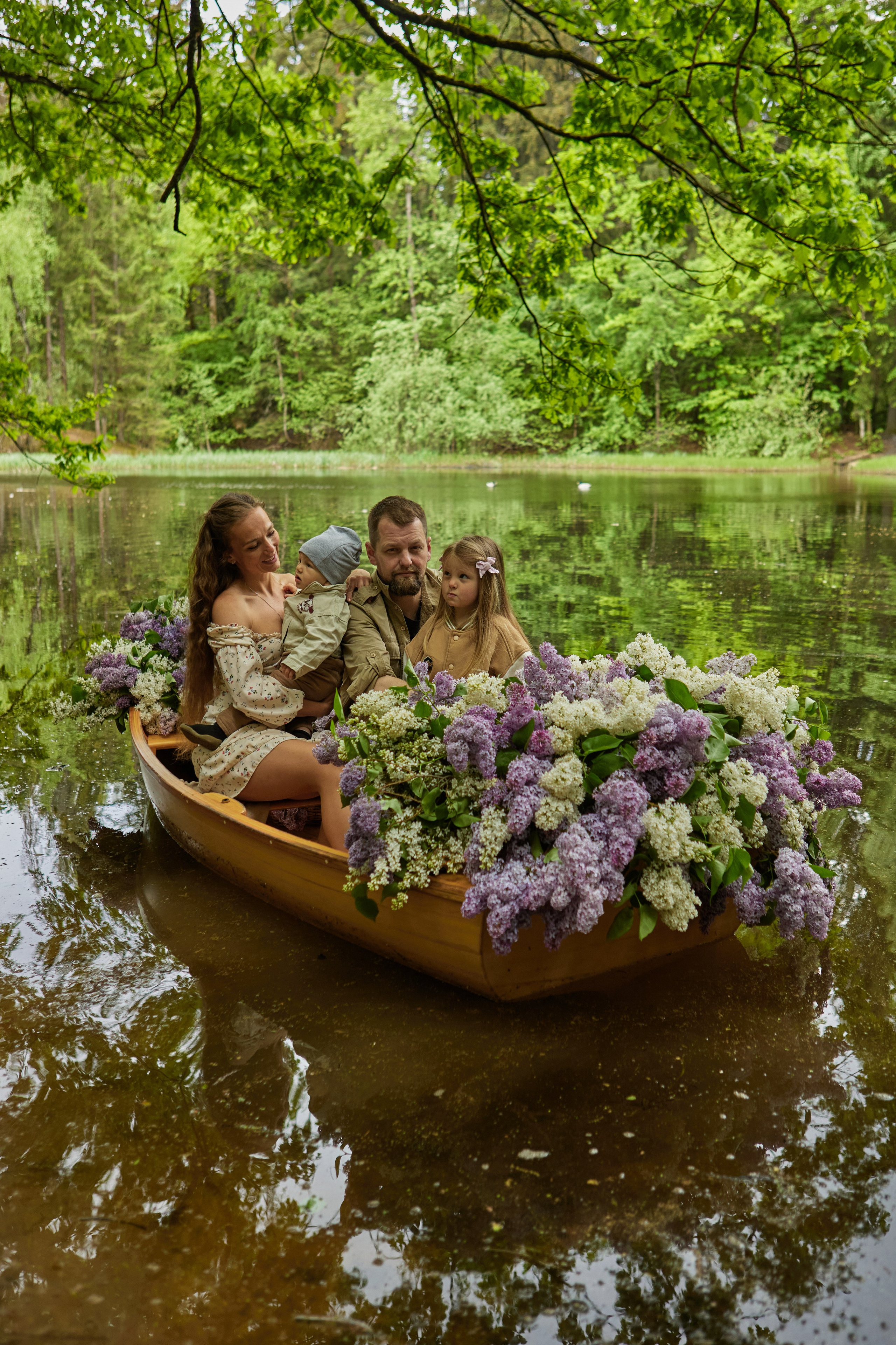 Сиреневая лодка. ФОТОГРАФ СТИЛИСТ СИВОРОНОВА МАРИЯ МОСКВА и МО