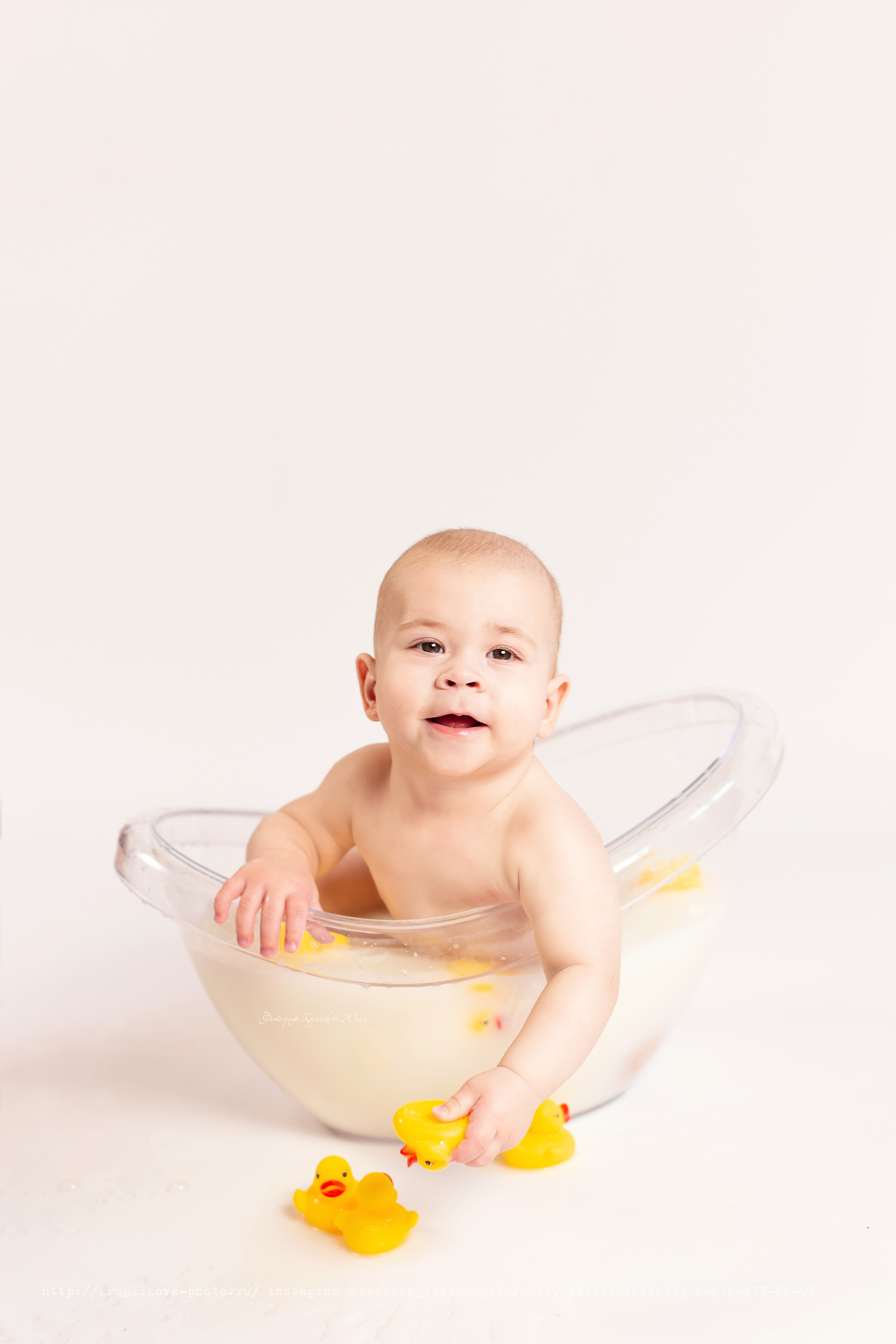 Купание Артемия. 10 месяцев. Фотограф новорожденных и детский в Сергиевом Посаде Кругликова Юлия