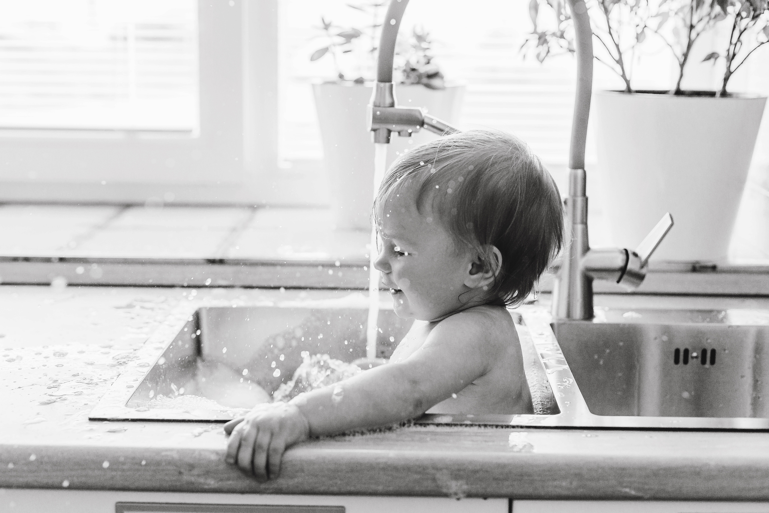 Аделина. Веселые купашки. Фотограф новорожденных и детский в Сергиевом Посаде Кругликова Юлия