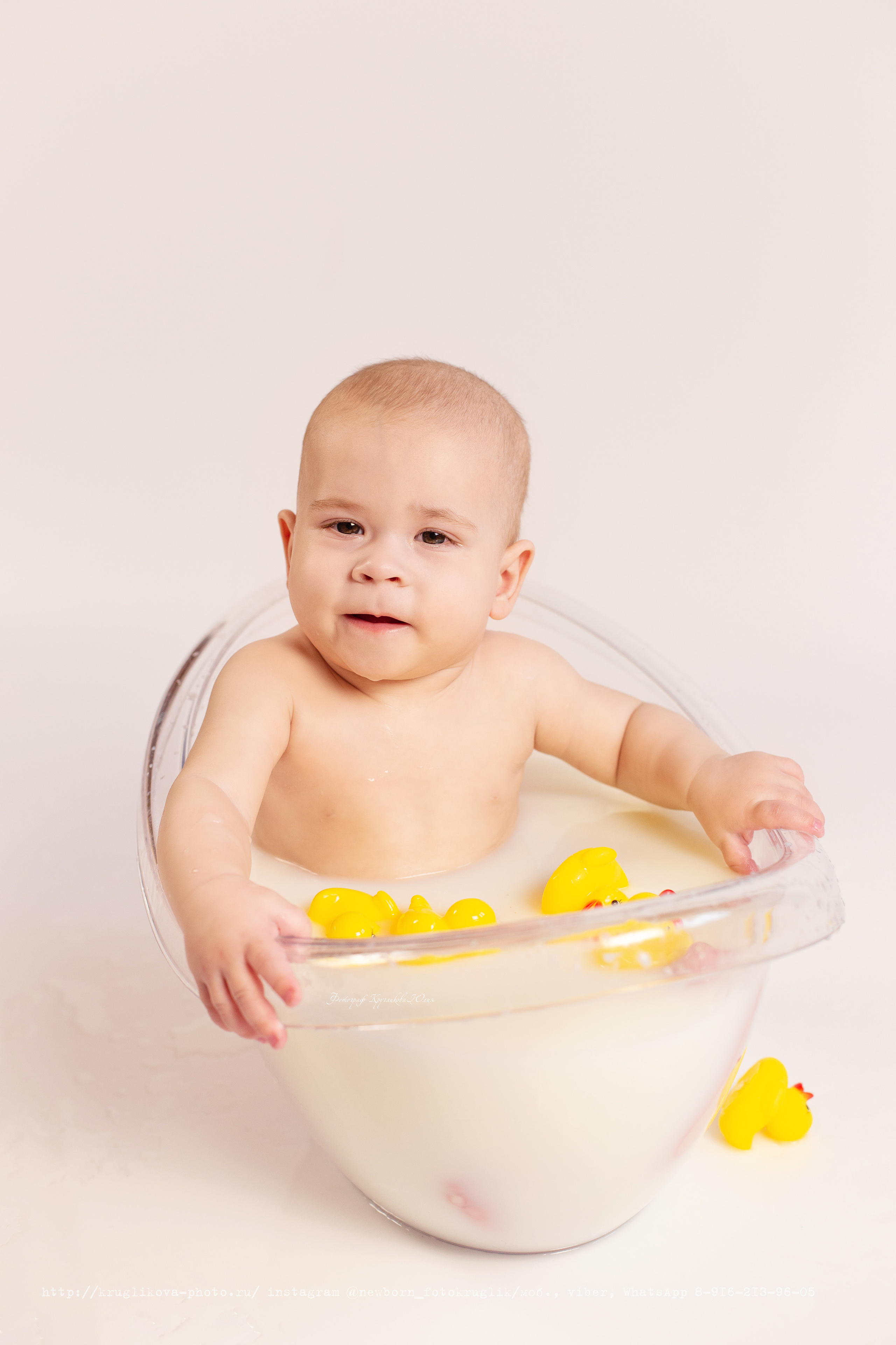 Купание Артемия. 10 месяцев. Фотограф новорожденных и детский в Сергиевом Посаде Кругликова Юлия