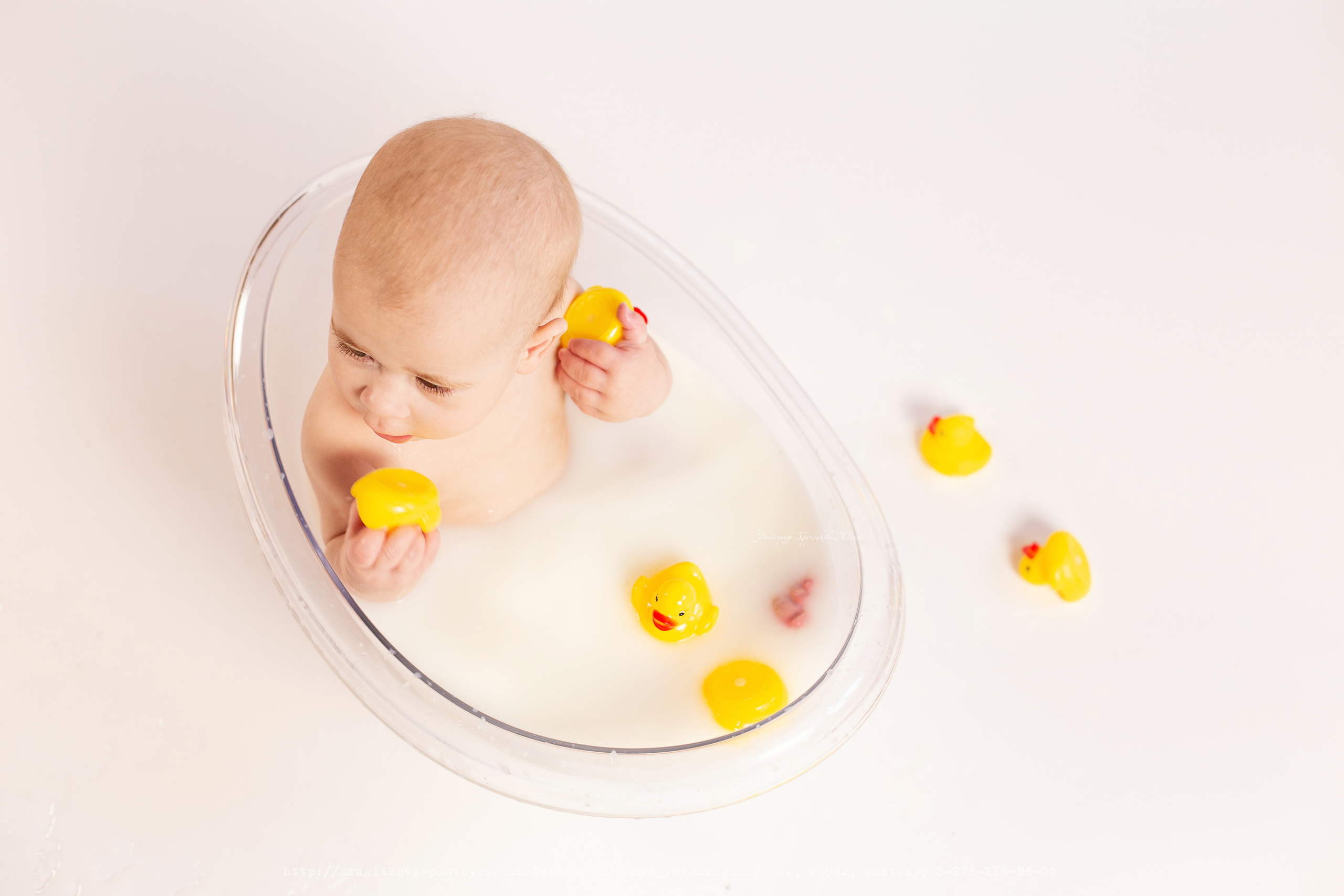 Купание Артемия. 10 месяцев. Фотограф новорожденных и детский в Сергиевом Посаде Кругликова Юлия