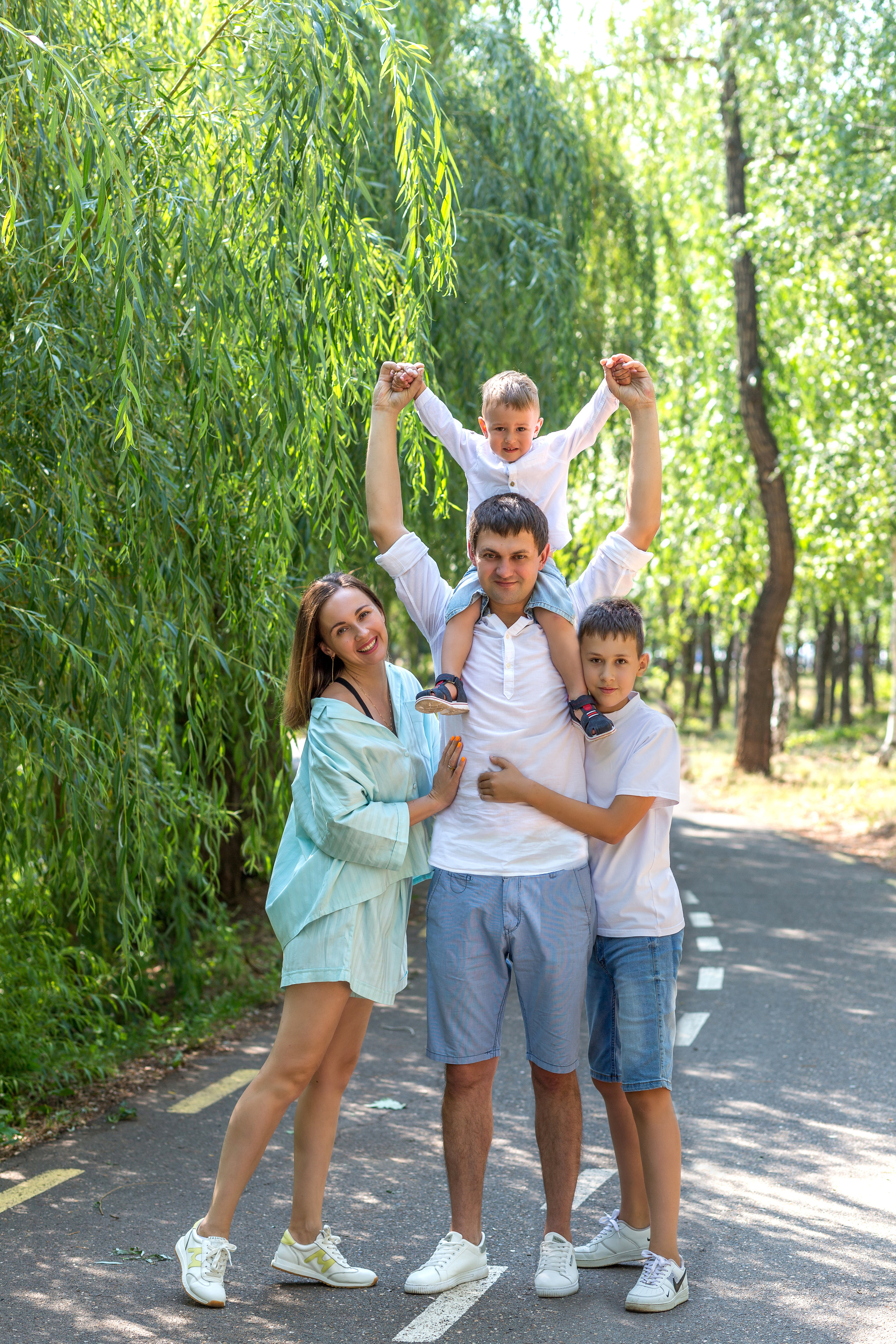 Семейная фотосессия Анастасии и Виктора Музалевских. Женский фотограф в Оренбурге Ирина Заводчикова