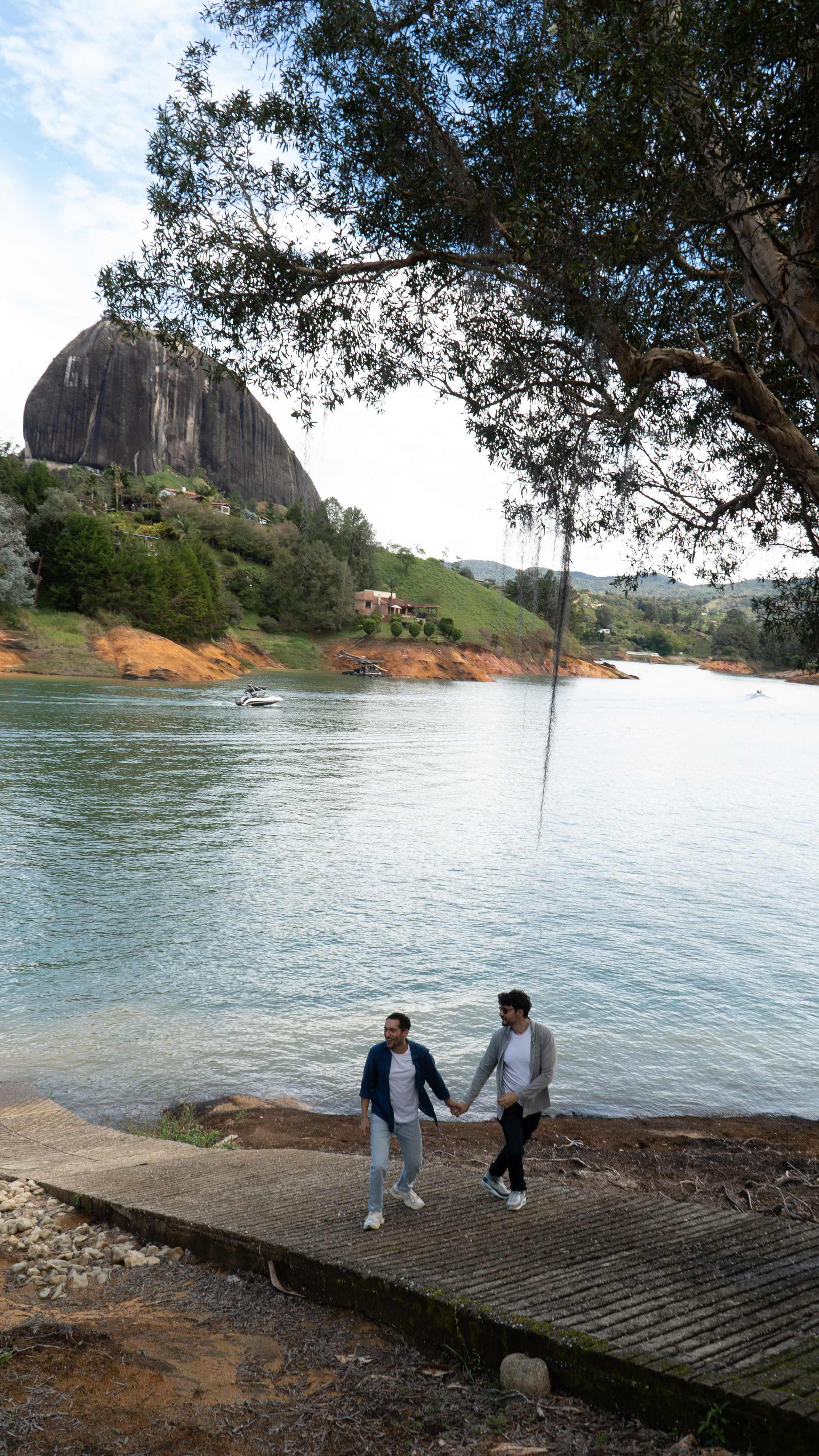Guatape full. Wedding Photographer in Barcelona and Medellin