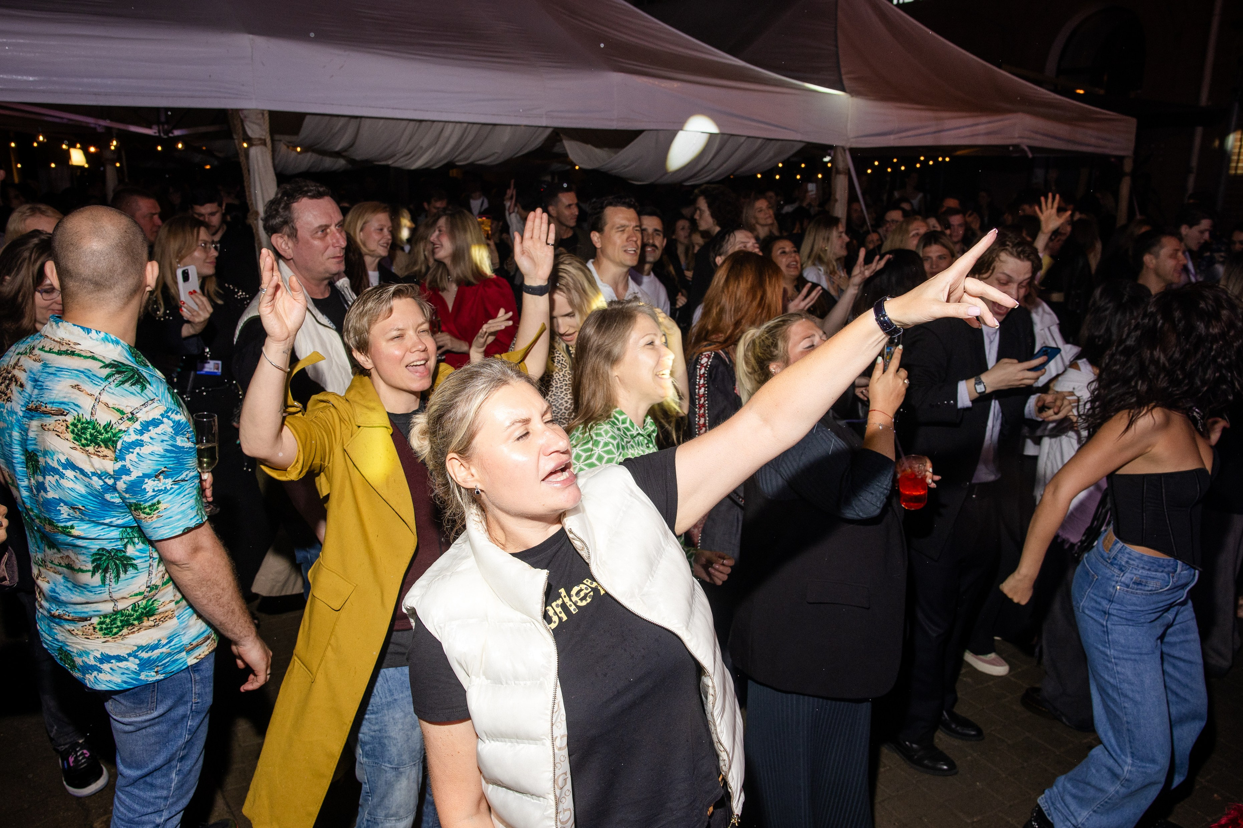 Репортажная съёмка. Свадебный фотограф в Иваново Гитарина Черняева