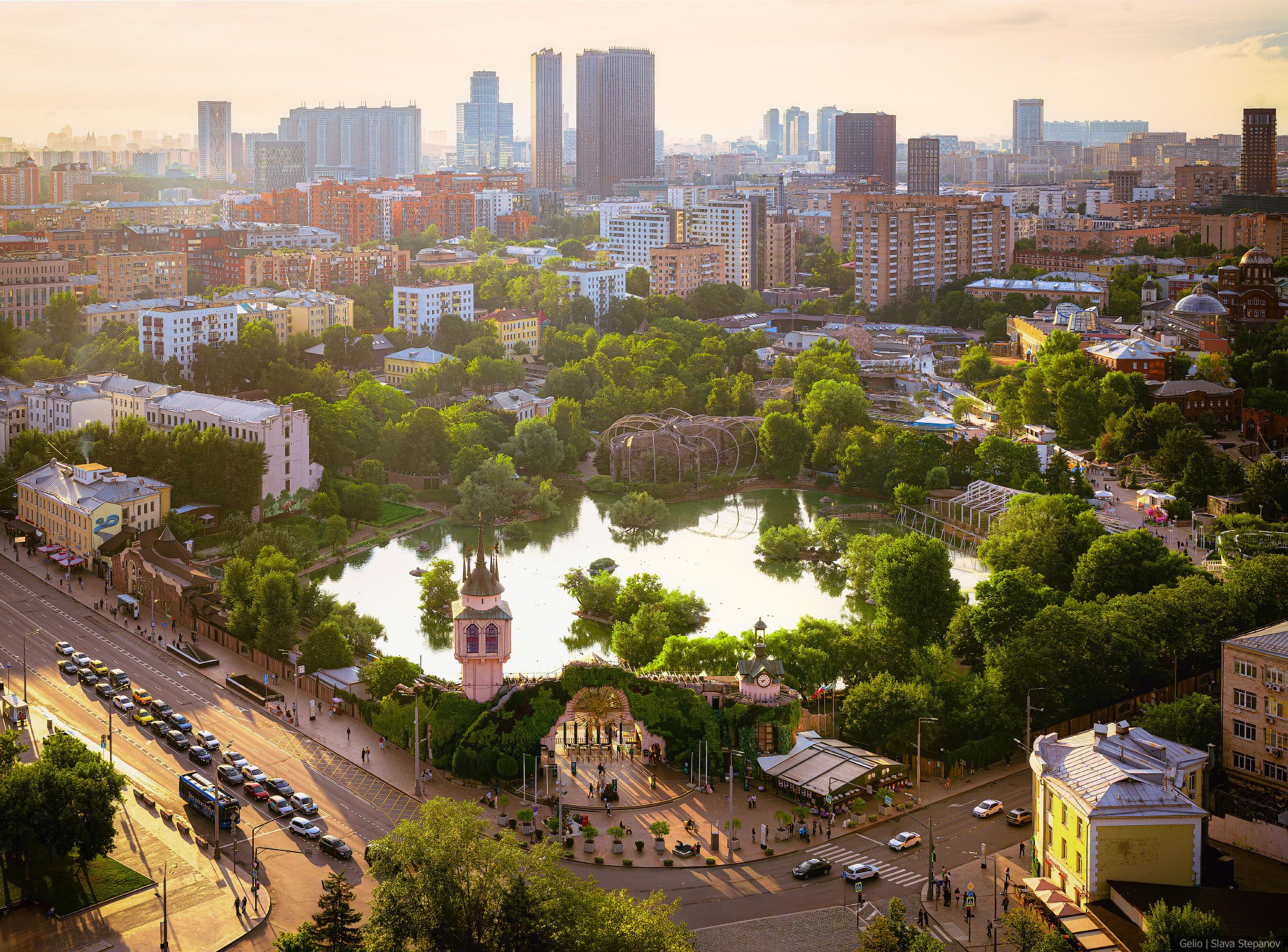 Aerial view of the main entrance and pond of the Moscow Zoo, Gelio.
