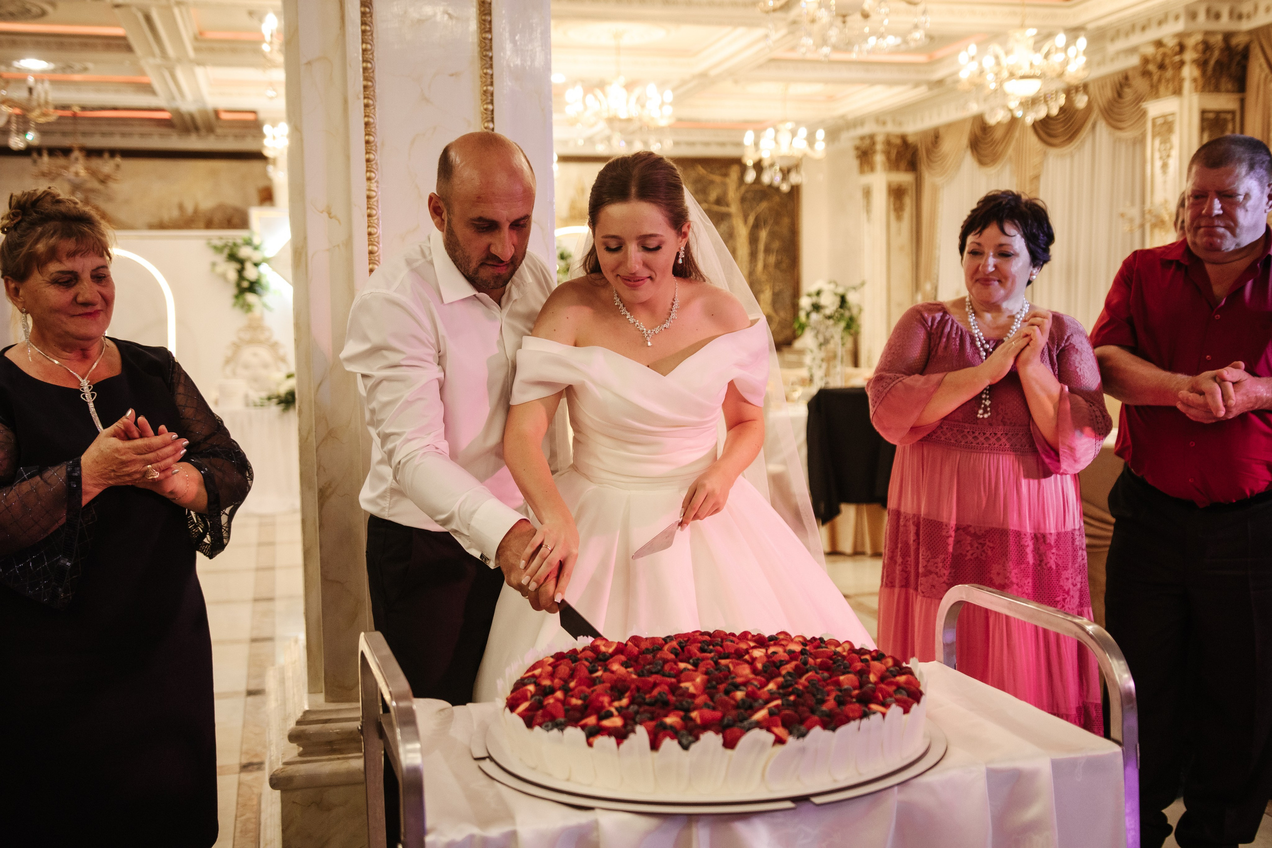 Яна и Артур банкетный зал «Император». Фотограф Новосибирск