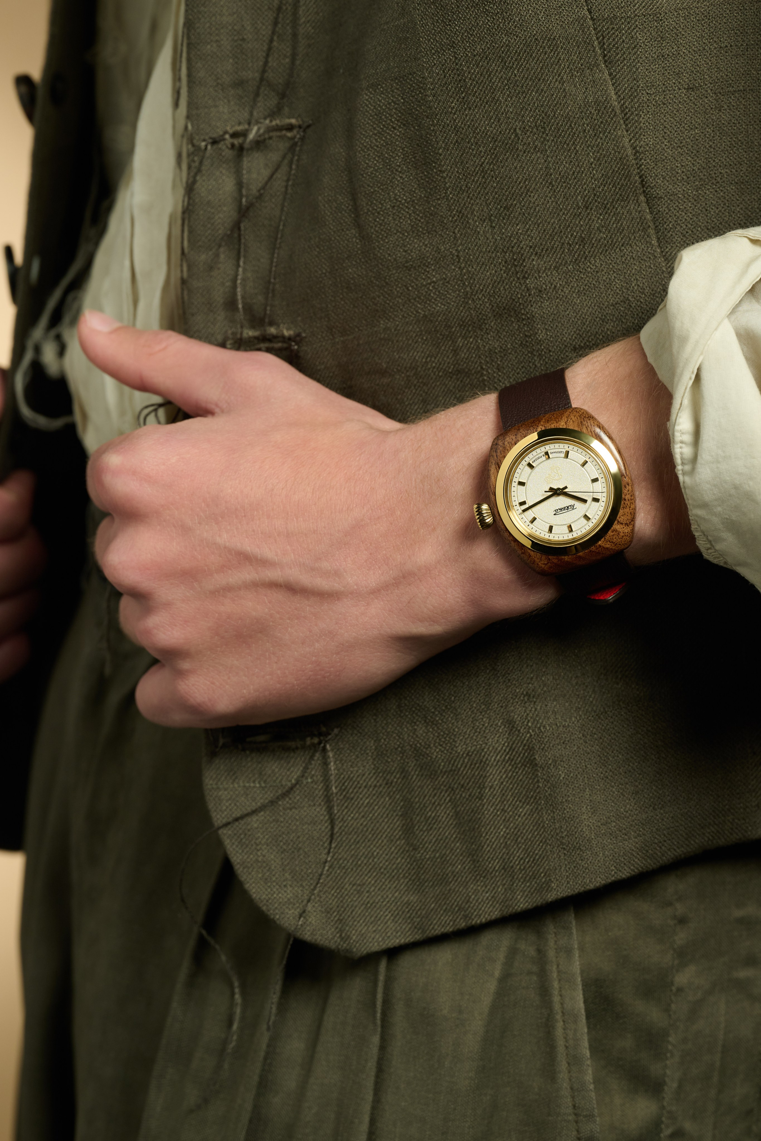 Ph: Anton Sokolov                                                                                                  Retoucher: @retouch.komissarova  