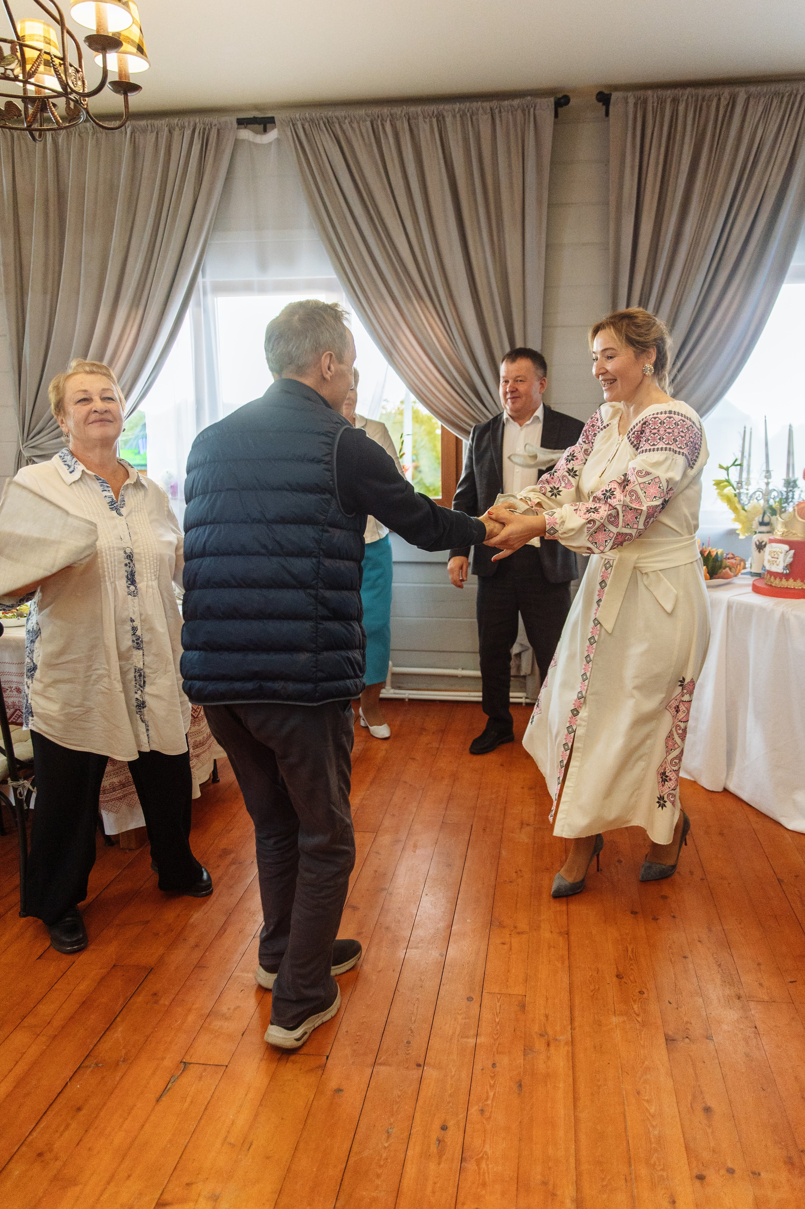 «Иван Васильевич меняет профессию» Юбилей. Свадебный и семейный фотограф в Улан-Удэ