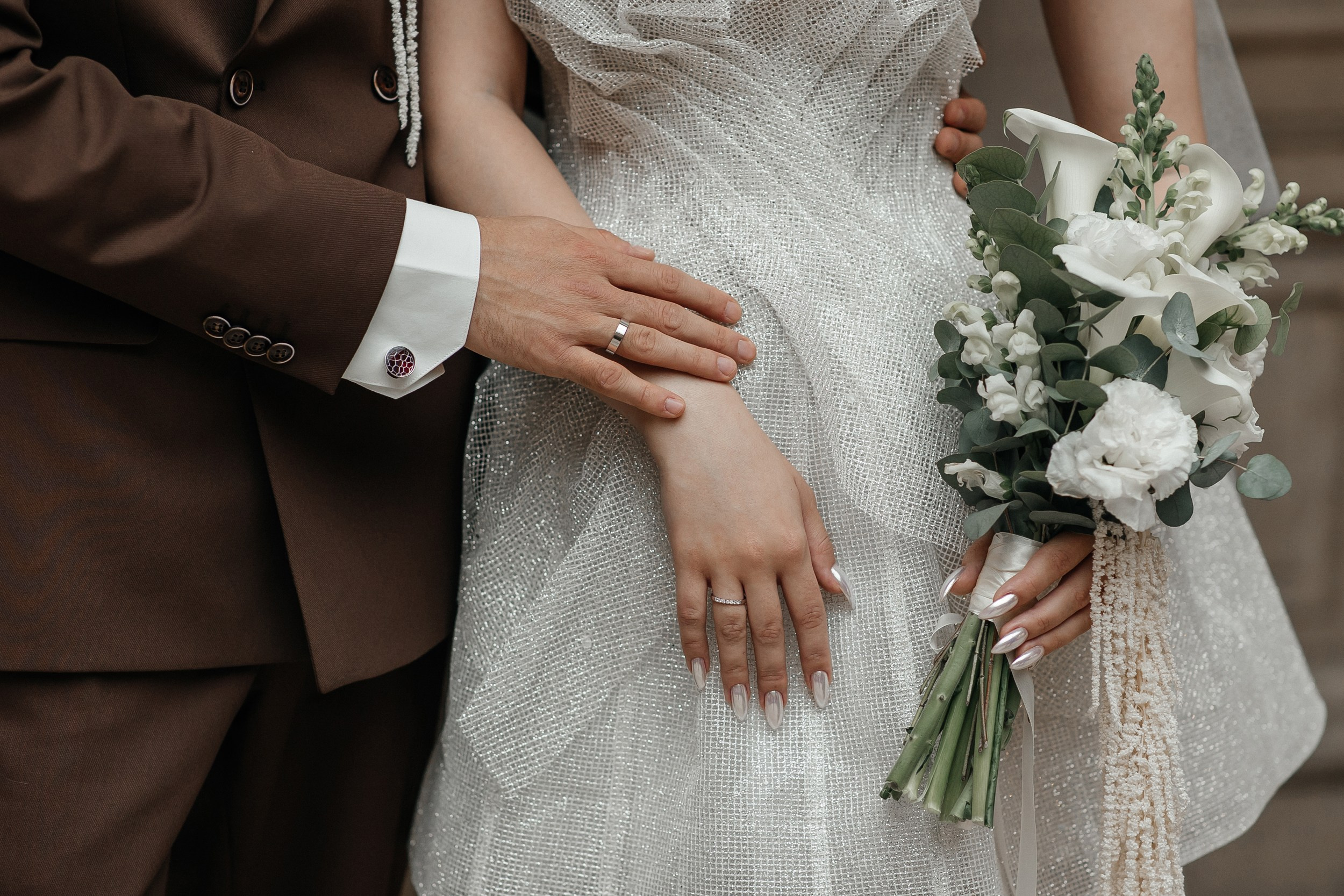 Свадебная фотосессия в ресторане Турандот, свадьба на площадке House for wedding Дом у озера. Свадебный фотограф в Москве Дарья Олендарёва