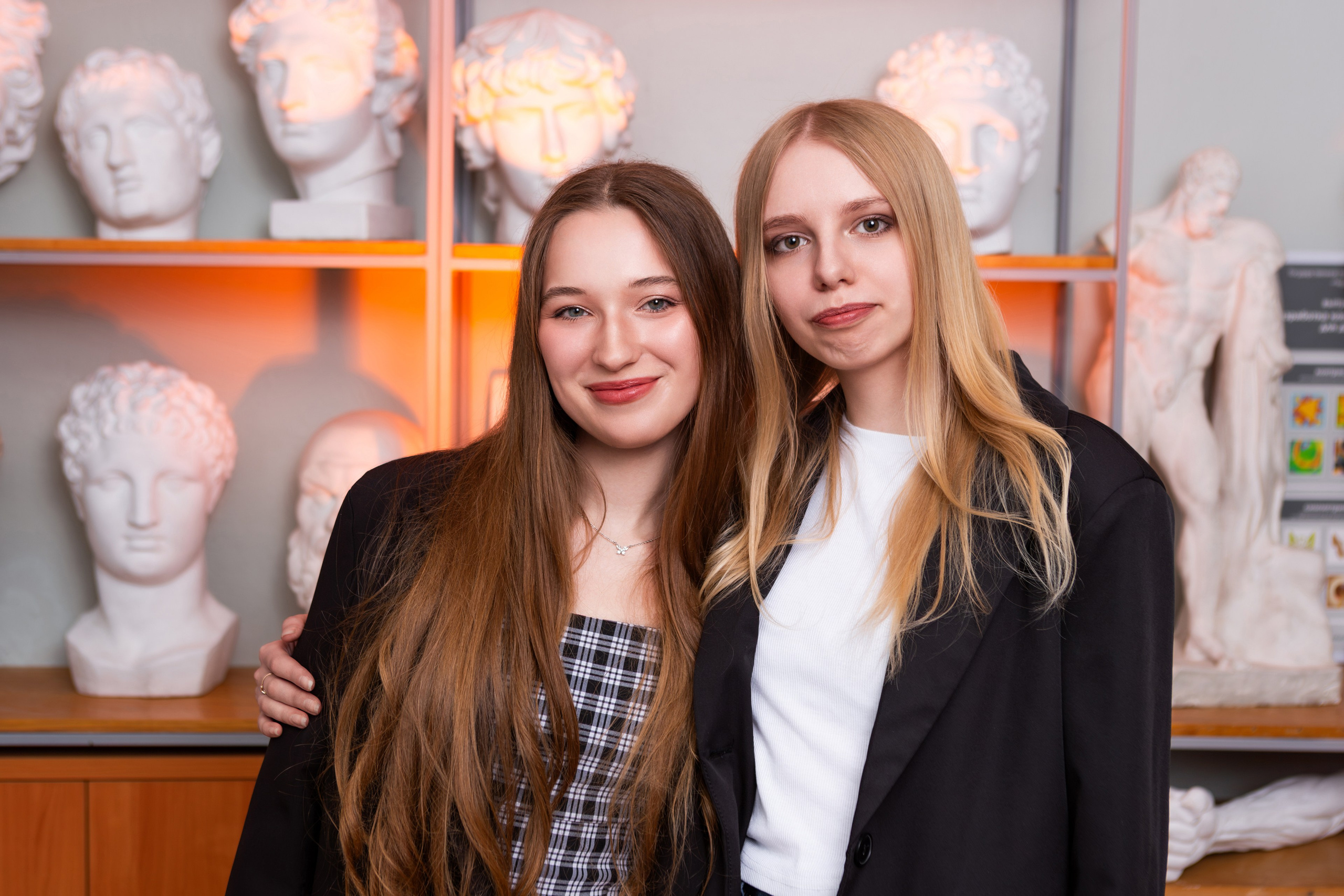 ФОТОСЕССИЯ В АУДИТОРИИ ДЛЯ БУДУЩИХ УЧИТЕЛЕЙ — выпускников Чернского профессионально-педагогического колледжа. ТВОЙ АЛЬБОМ / ТВОИ ПРАВИЛА