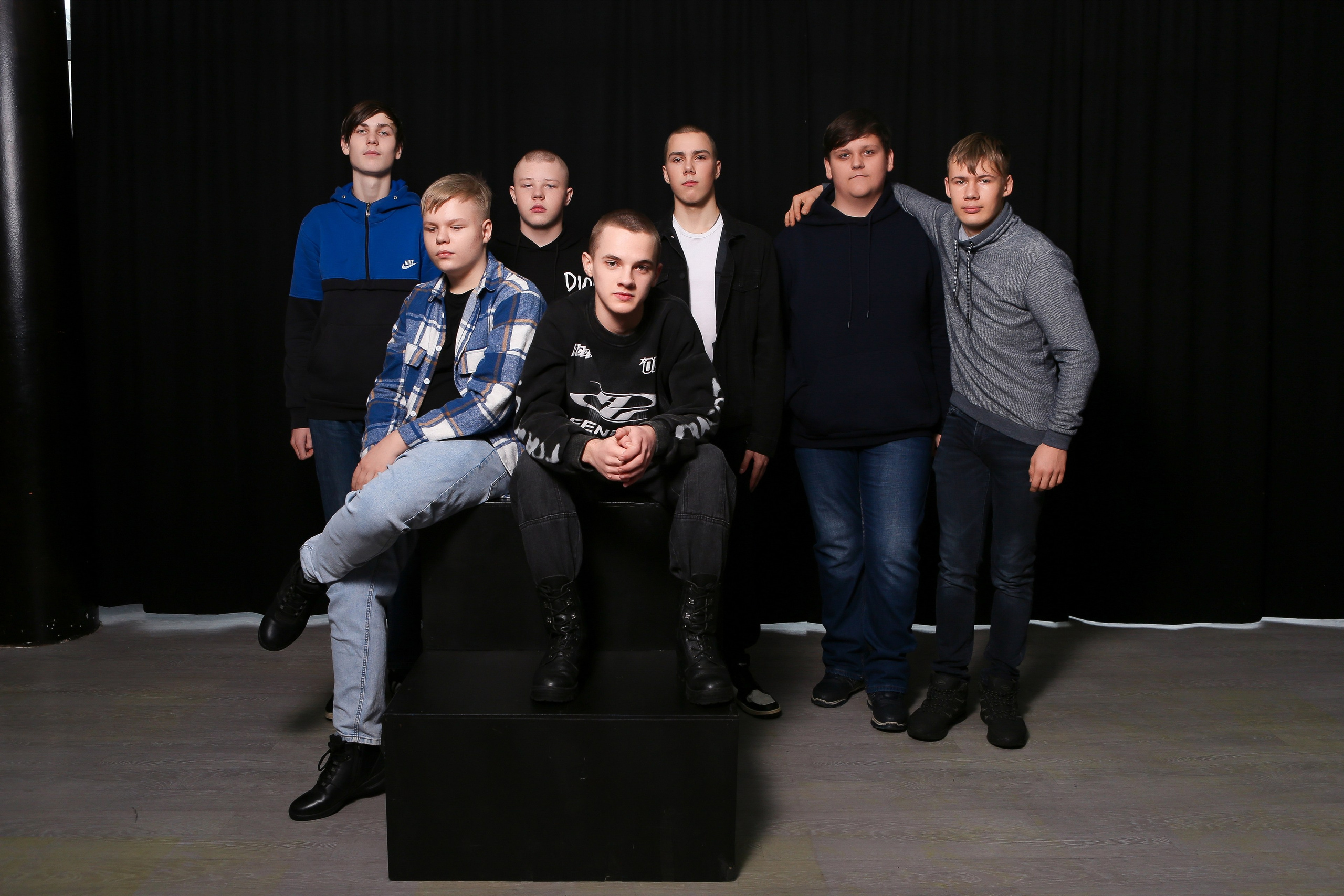 ШКОЛЬНАЯ ФОТОСЕССИЯ В СТУДИИ. ТВОЙ АЛЬБОМ / ТВОИ ПРАВИЛА