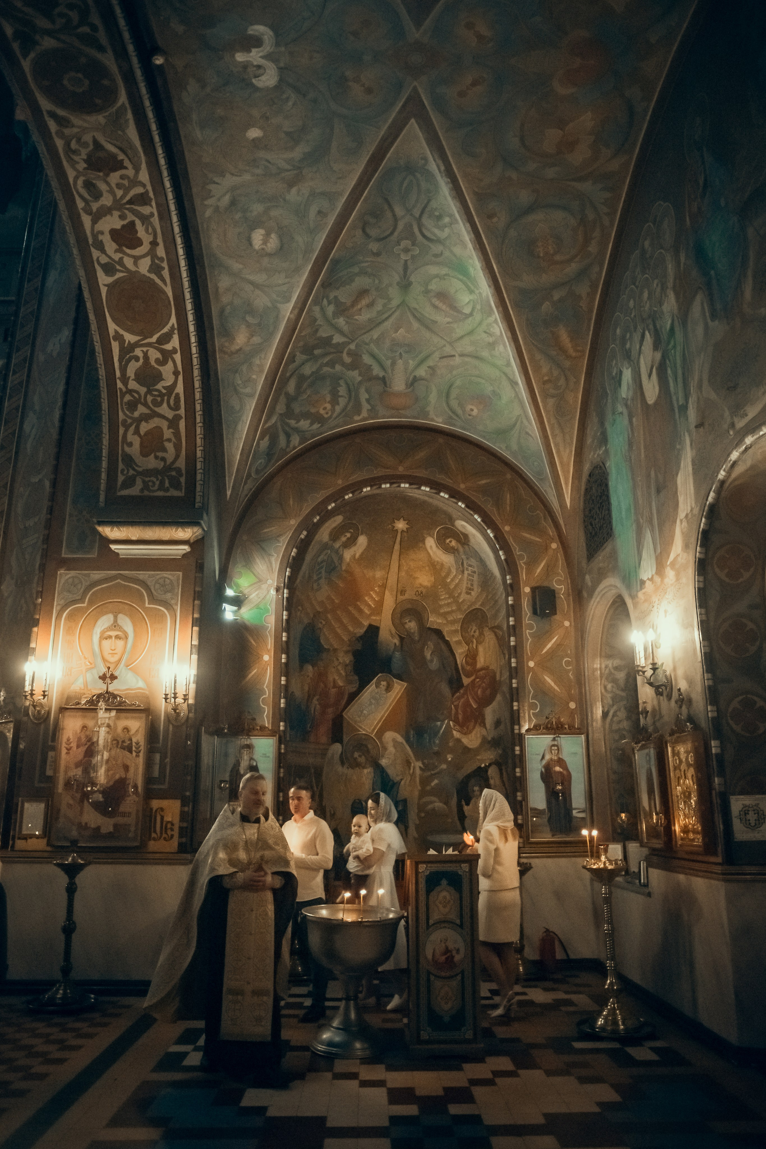 Собор святых апостолов Петра и Павла в Петергофе. Детский и семейный фотограф в Санкт-Петербурге Светлана Тарасова