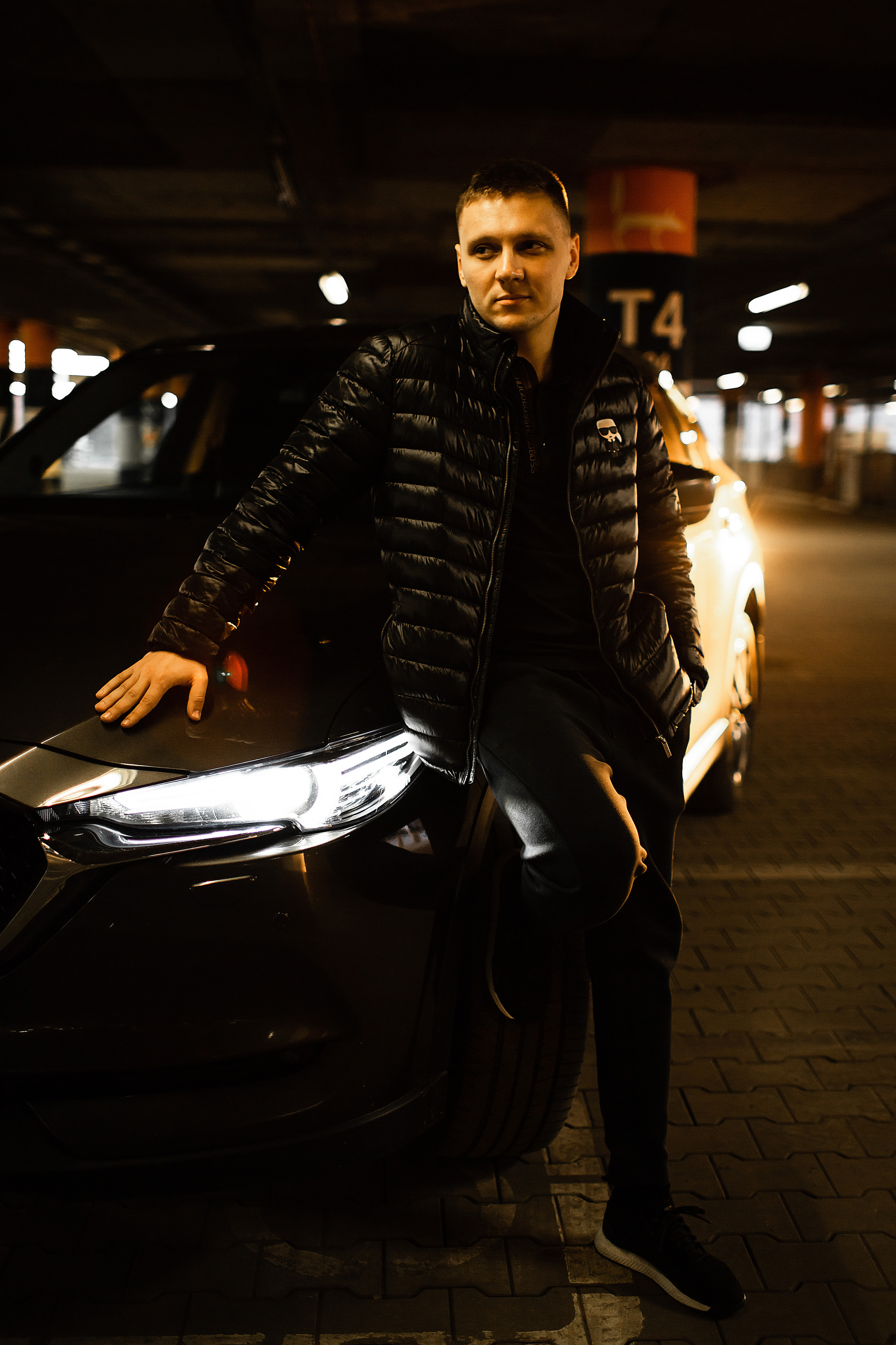 ДВИЖЕНИЯ НА ПАРКОВКЕ. Фотограф Бодров Александр Нижний Новгород