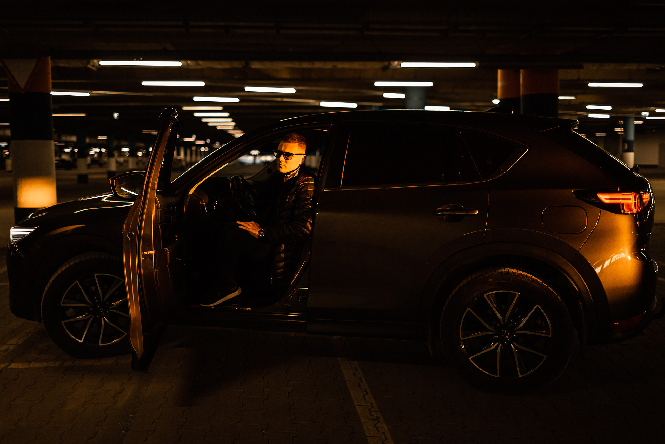 ДВИЖЕНИЯ НА ПАРКОВКЕ. Фотограф Бодров Александр Нижний Новгород