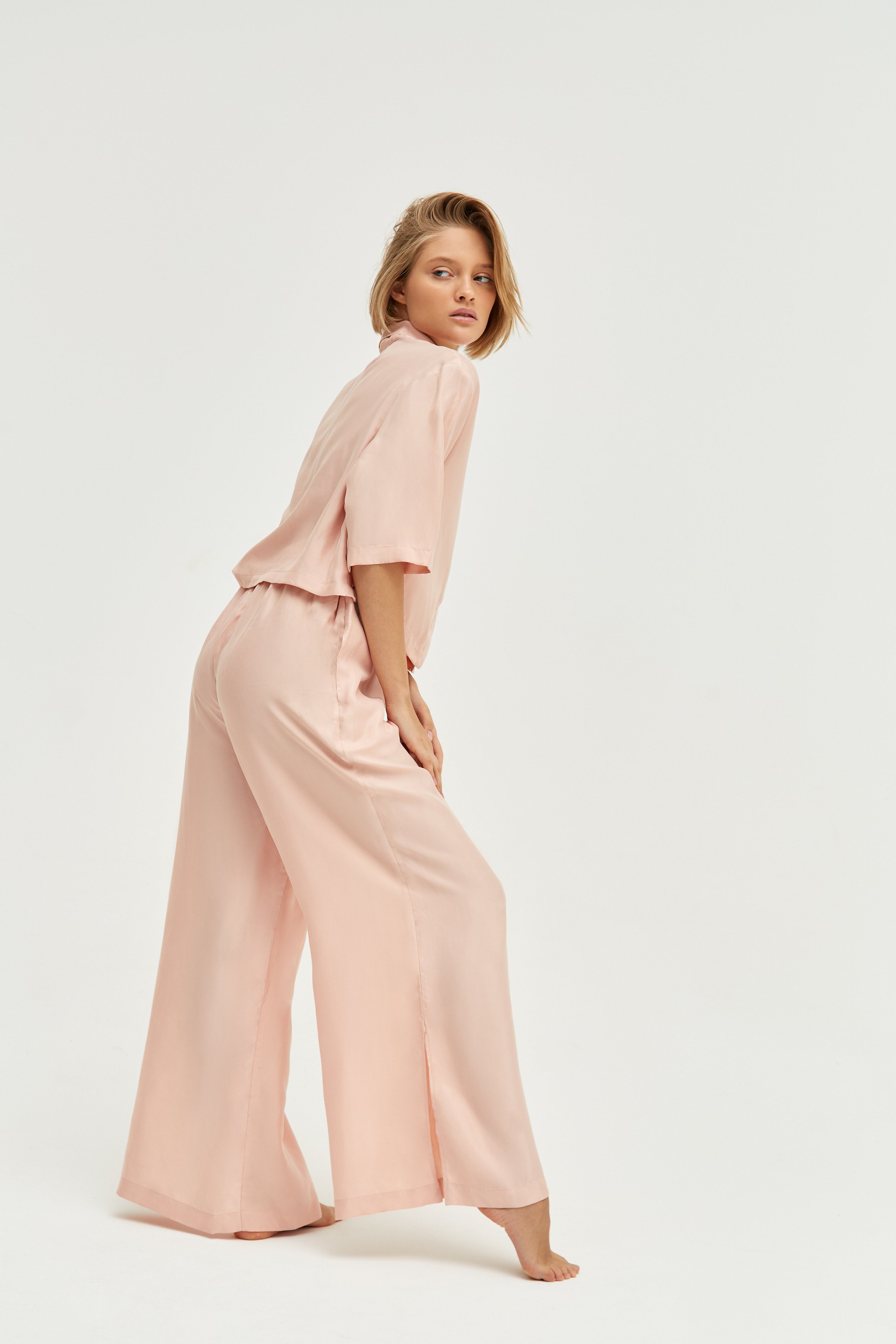 Каталог для бренда MashMash. Fashion фотограф в Москве Ксения Чупрунова