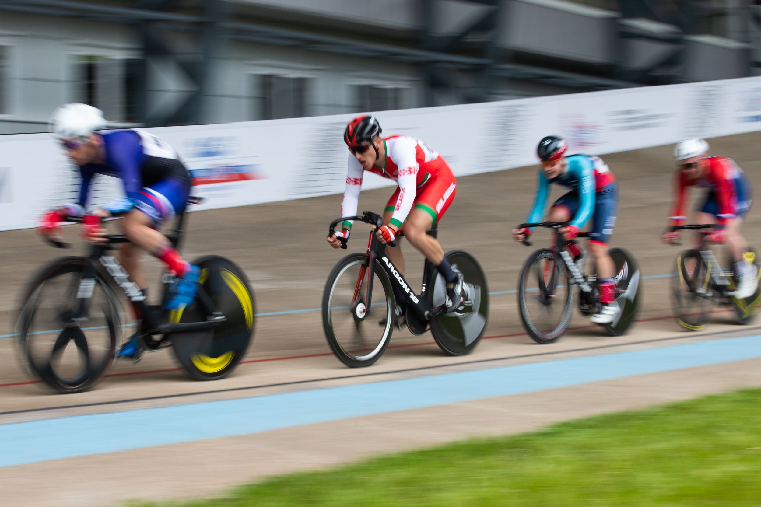 Соревнования по велоспорту «Большой приз Тулы» (19 мая 2023). Репортажный фотограф Алексей Пирязев