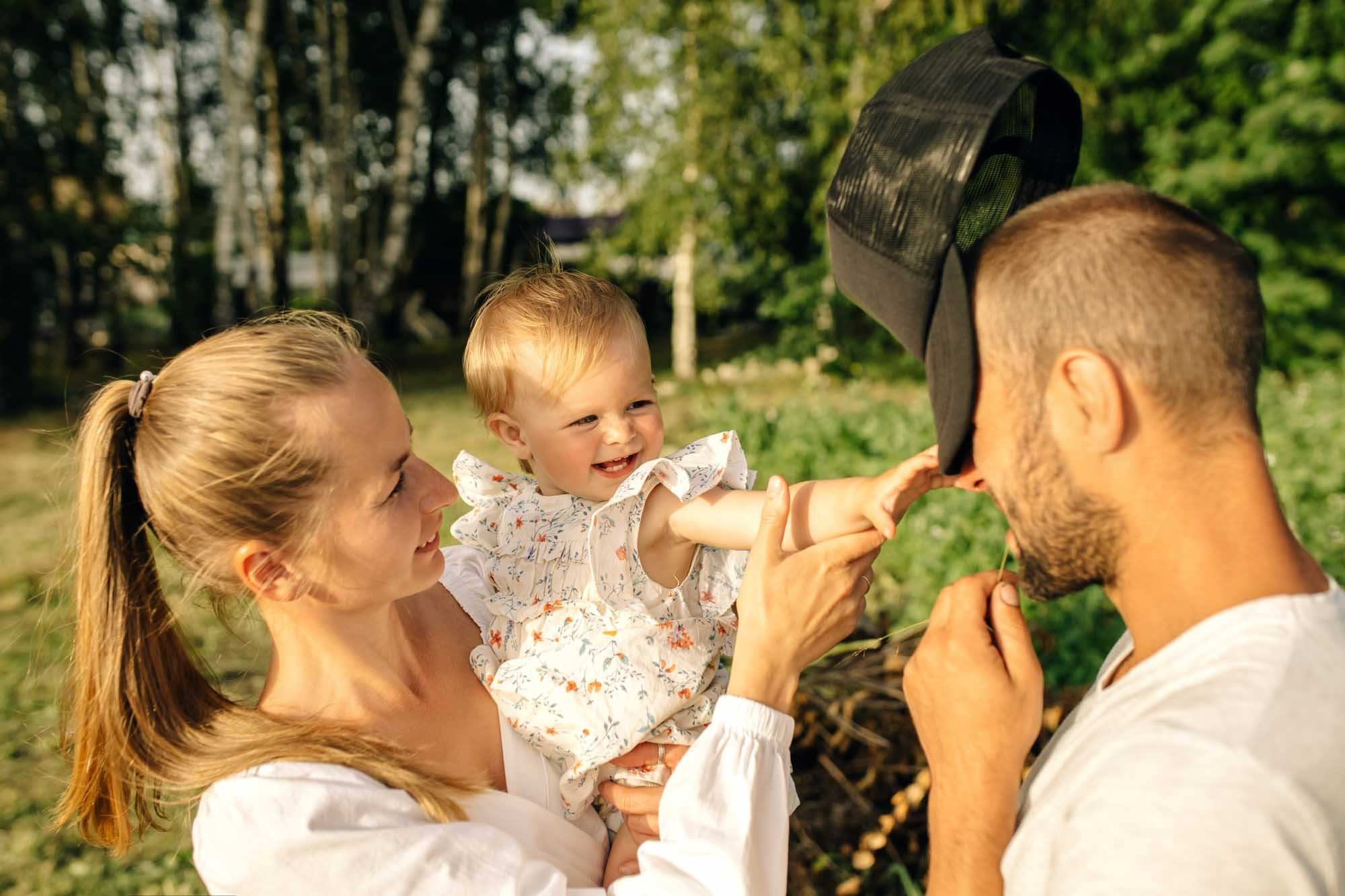 Марина, Лёша и Мария. Фотограф таинства крещения в Бресте Светлана Будько
