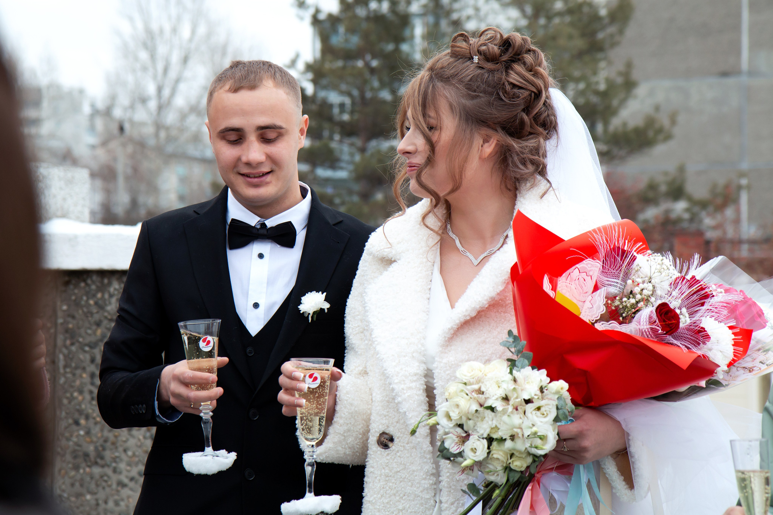 Свадебная фотосессия. Шелехов. Фотограф в Шелехове, лучшие выпускные альбомы в Шелехове