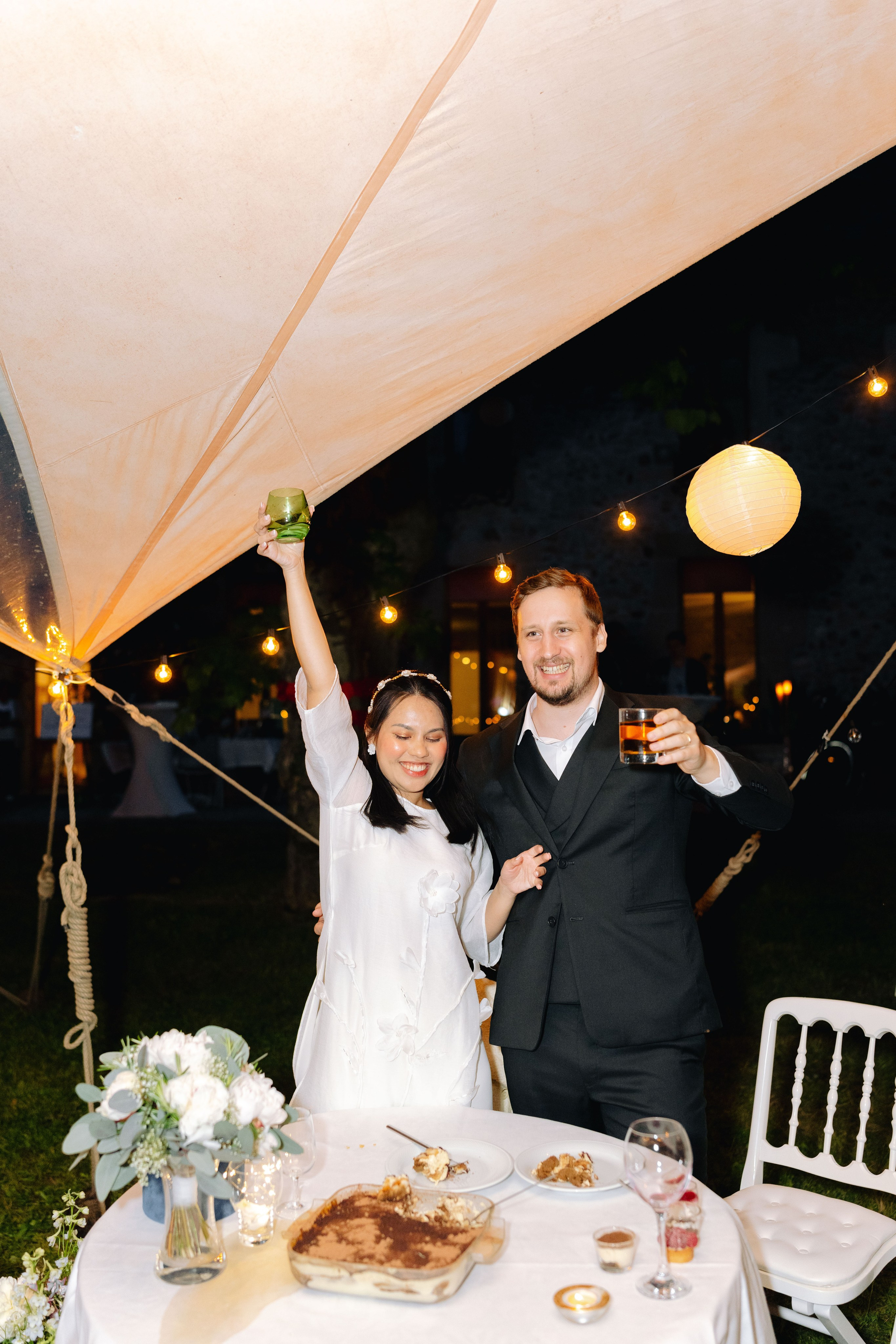 Nhi & Samuel | courtyard. Photographe de Mariage Professionnelle — Genève & Suisse Romande | Tanya Creator
