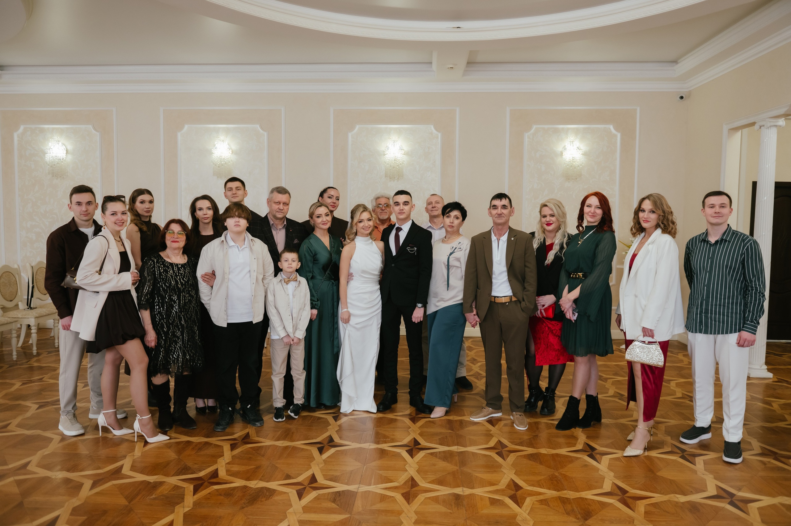 20.02.26. Свадебный, женский, семейный фотограф в Севастополе Юлия Мошенко