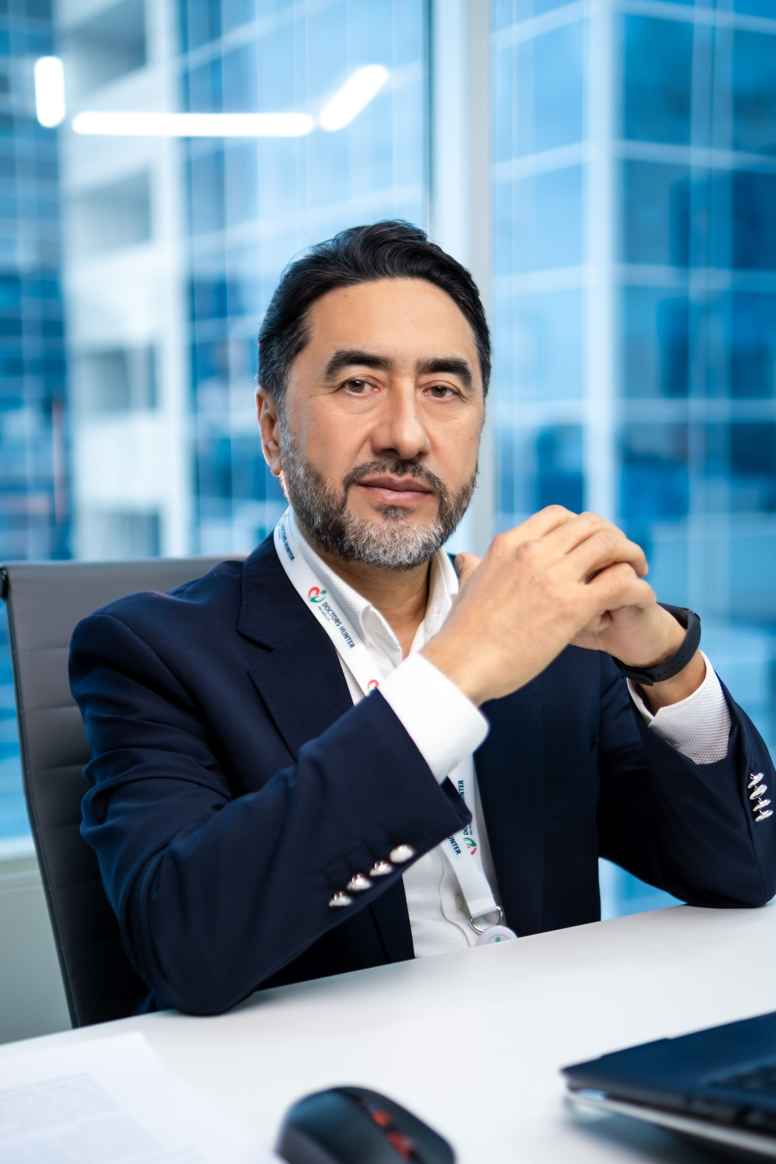 Портреты. Портреты и репортажные съемки с душой: ваш уникальный момент в объективе Руфата, профессионального фотографа Алматы