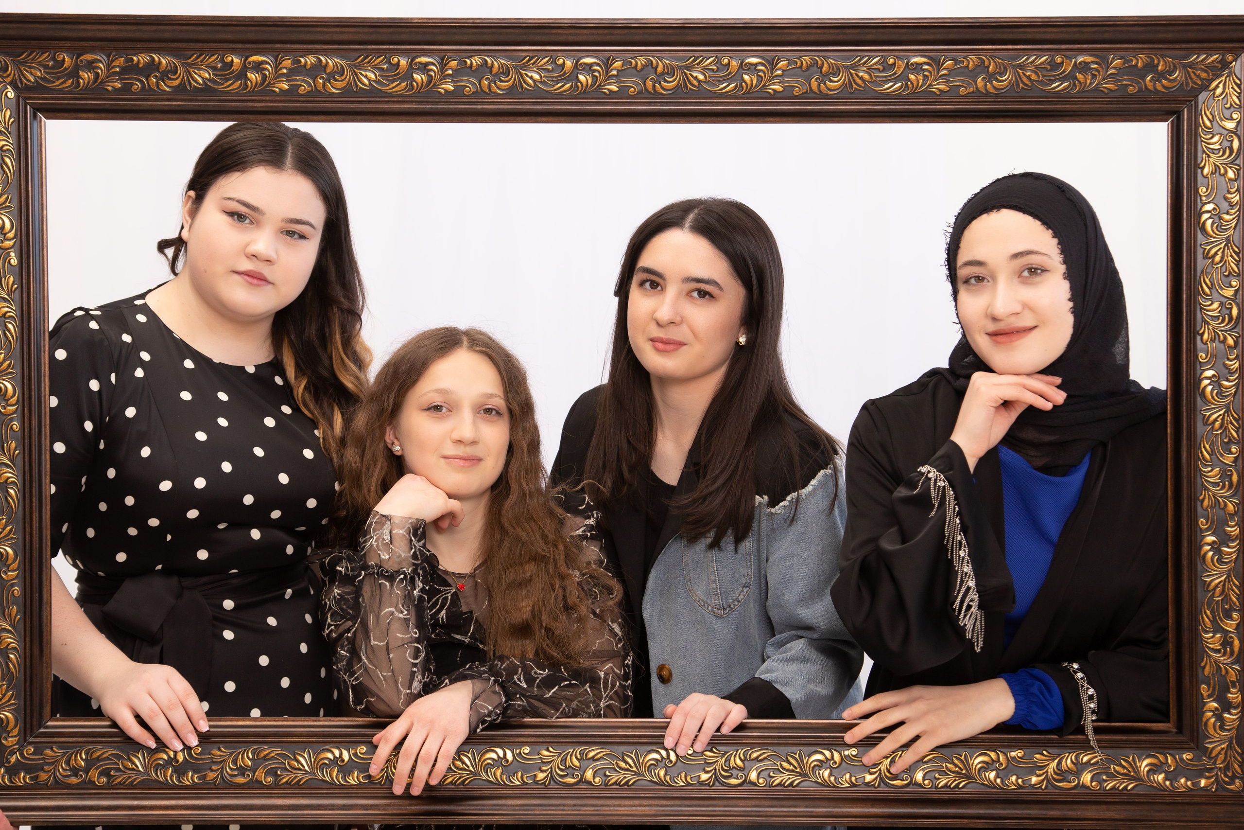 9  и 11 классы. Школьный фотограф в г. Нальчик Галимат Абитова