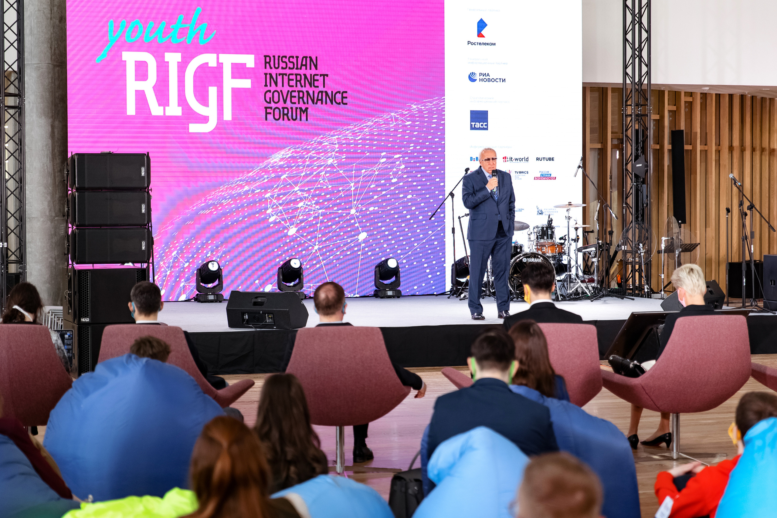 Youth RIGF. Сколково (1). Свадебный репортажный фотограф в Москве