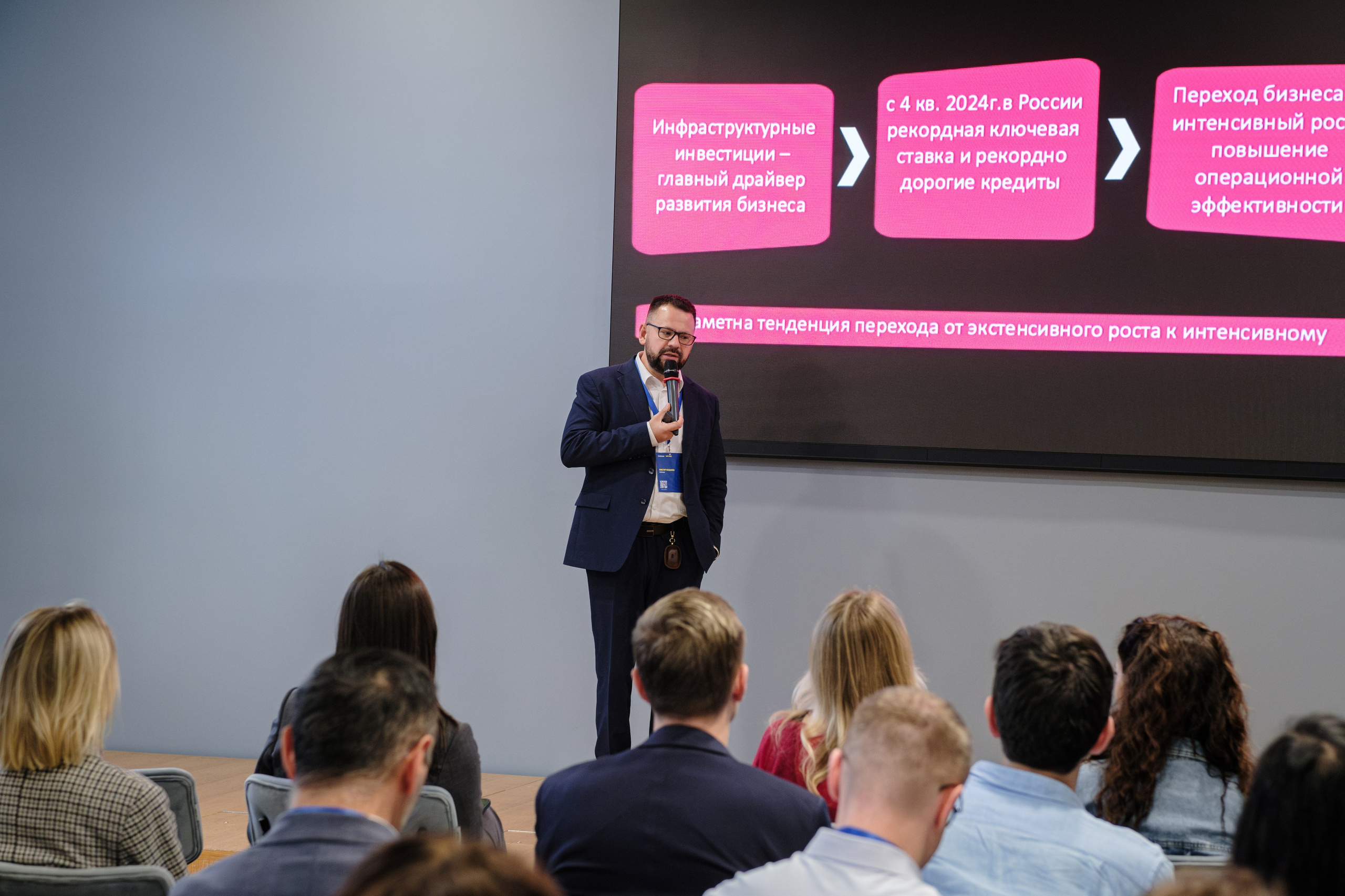 METRO. Репортажный и портретный фотограф в Москве Илья Спиридонов