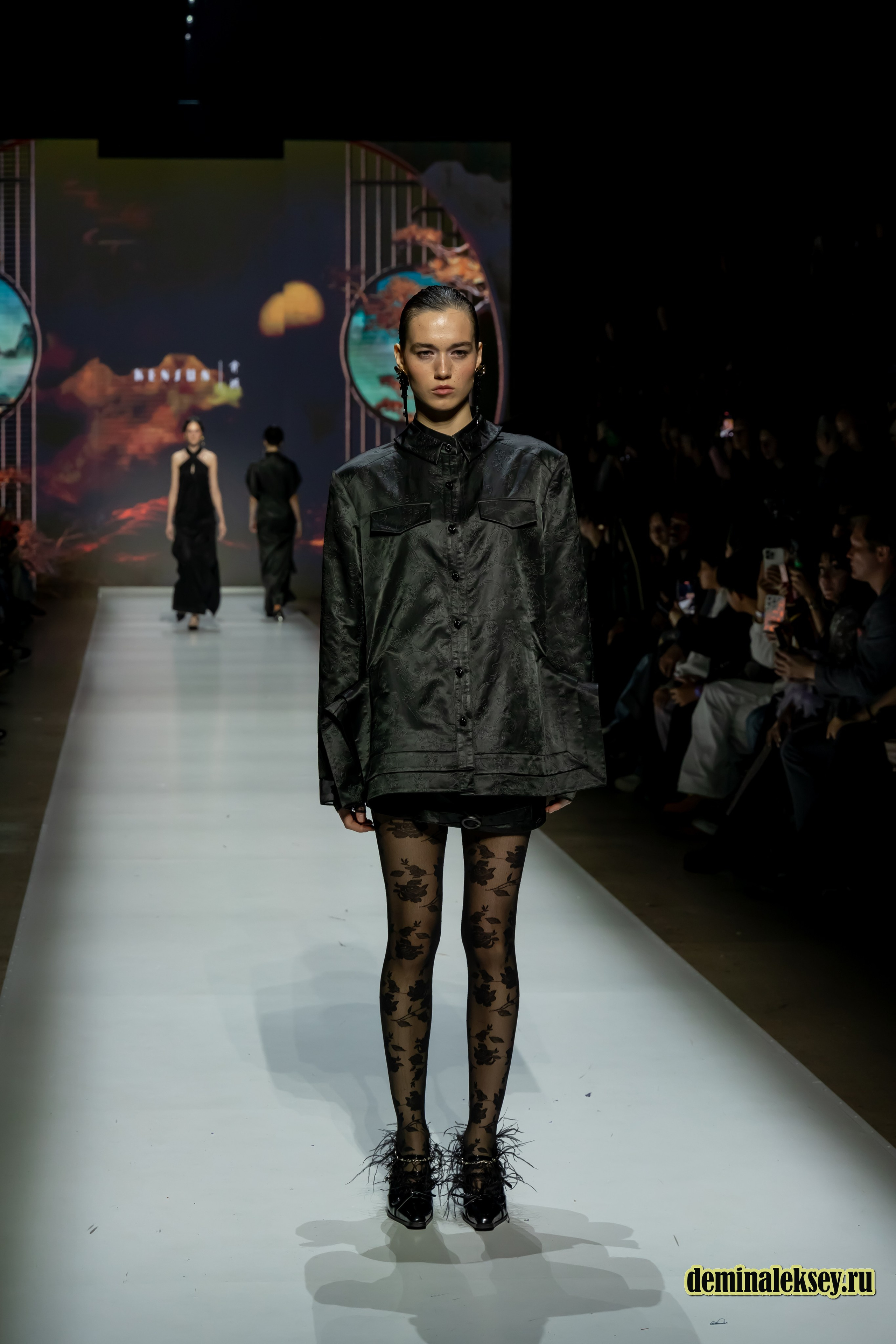 Московская неделя моды 2024 4 октября дизайнер KenSun Китай/China. Репортажный, семейный и студийный фотограф в Москве Демин Алексей