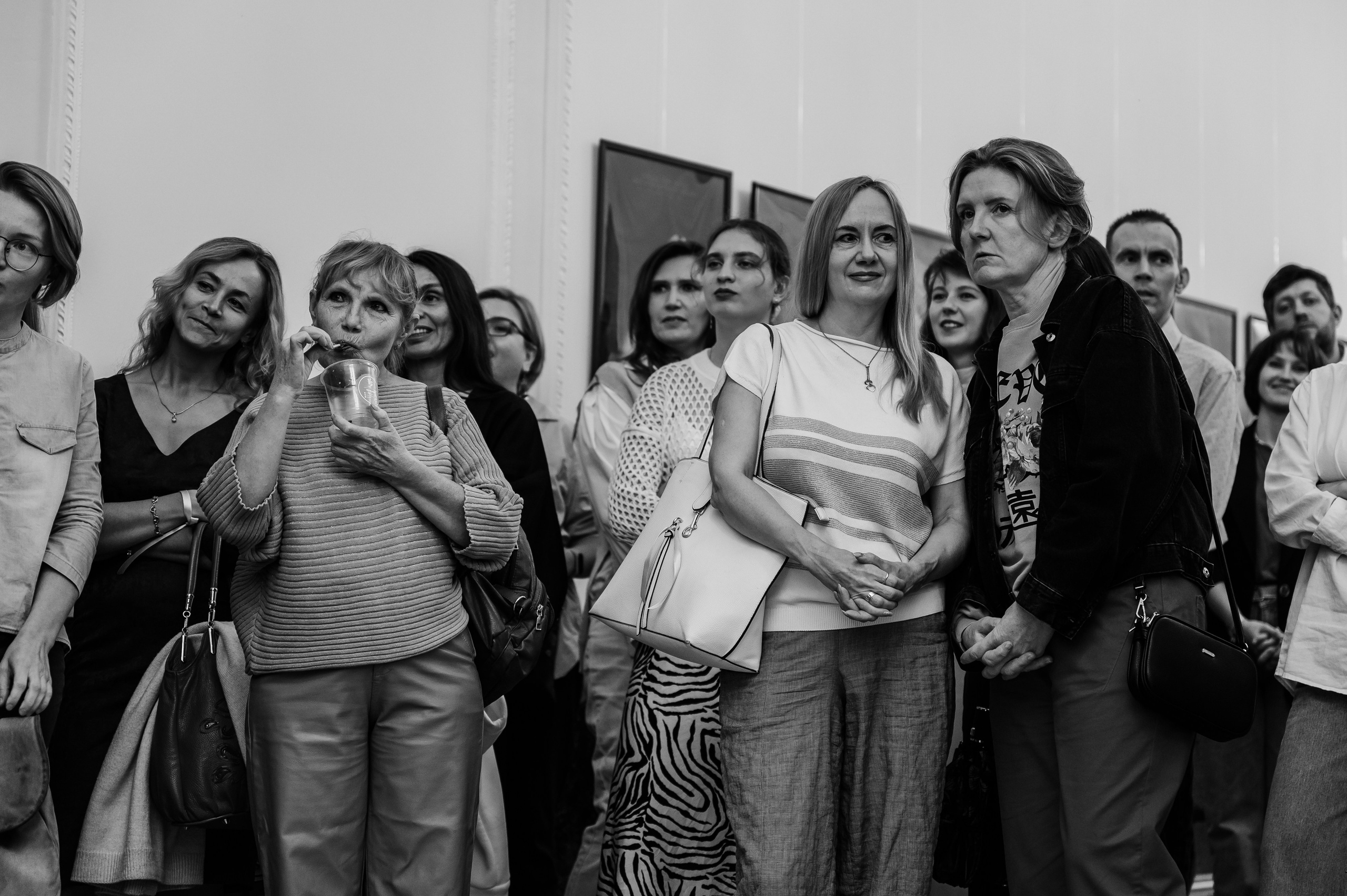 Открытие выставки Кати Васильевой в Молодежном театре. Wedding and family photographer USA