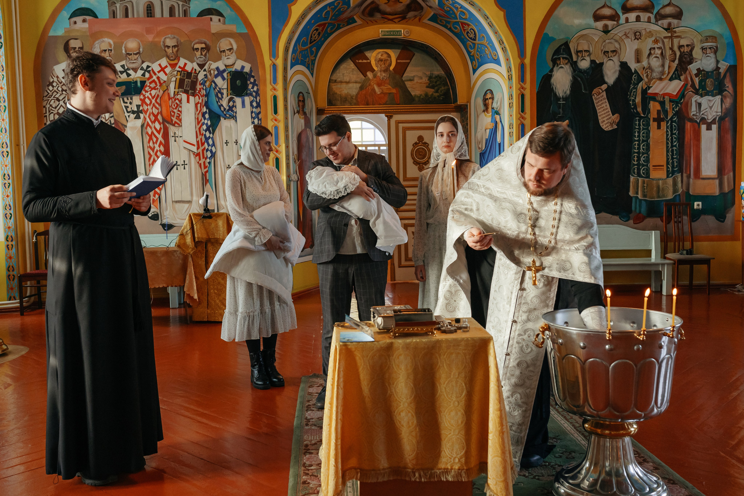 Фотосъемка крещения. Фотограф Ким Наталья в Красноярске