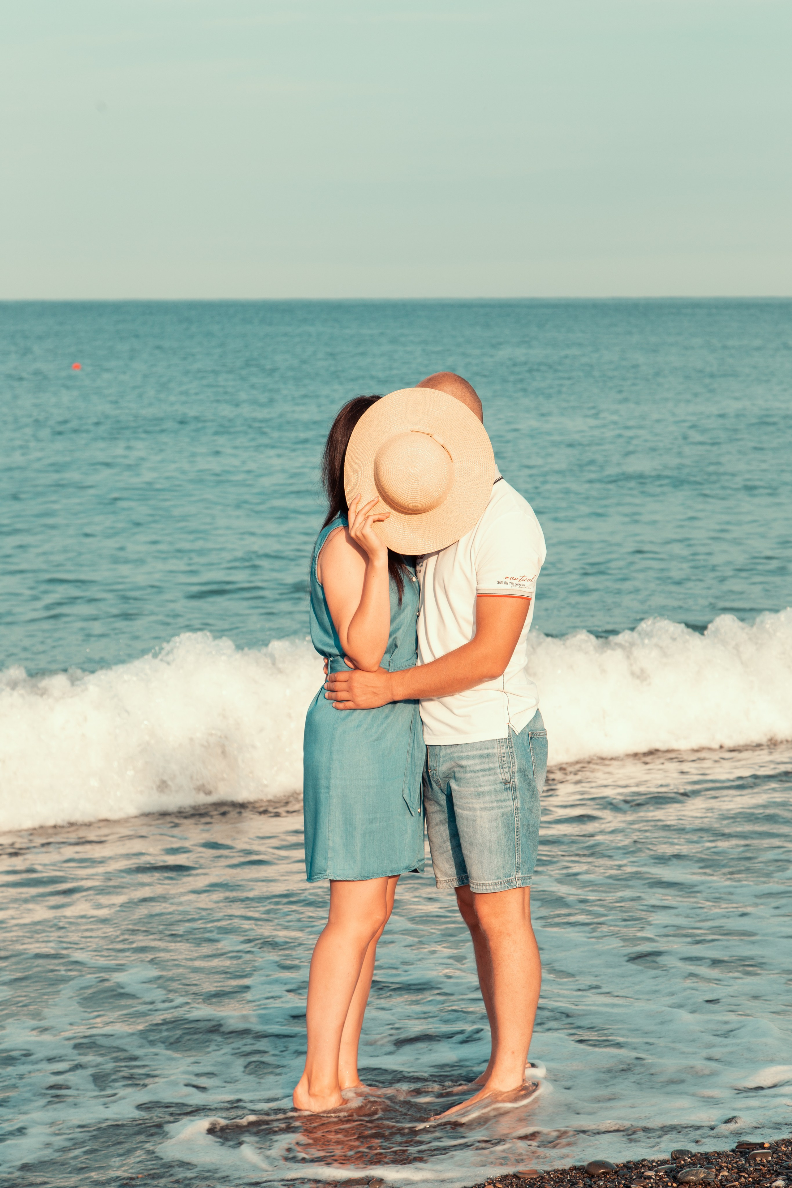 Завтрак у моря в Лоо на пляже «Горный Воздух». Семейный фотограф в Сочи, Лоо, Дагомысе, Вардане Кучумова Олеся