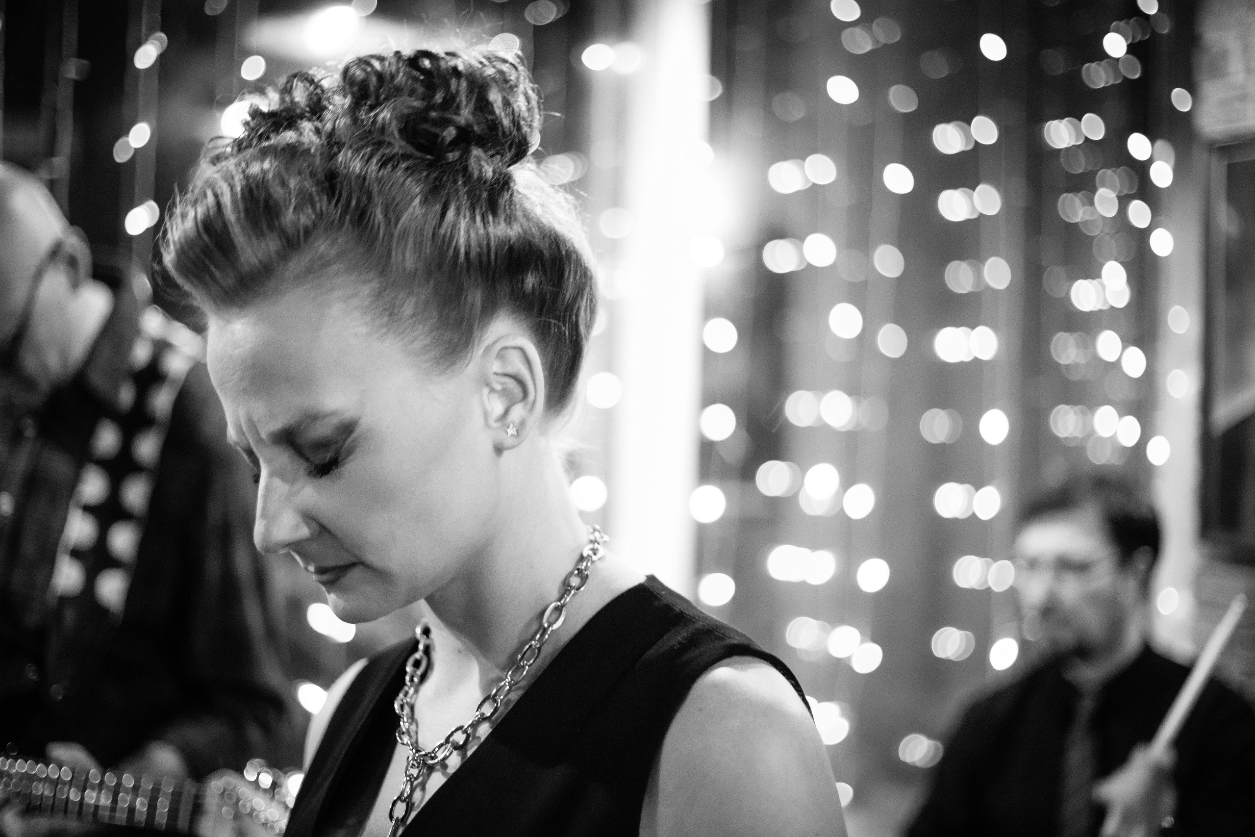 Button Bar — Red Satchel (25.11.2023). Фотограф Вадим Семак