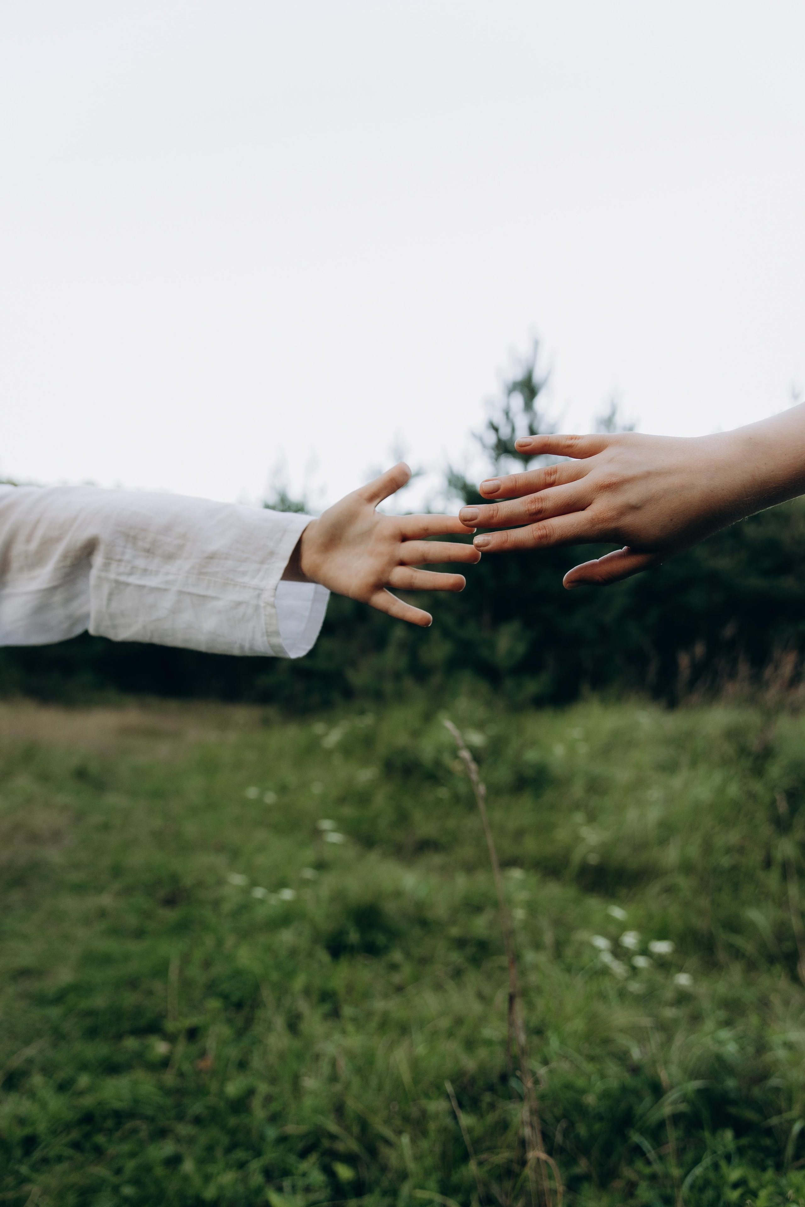 Прогулка в парке семейная съемка мамы с дочкой. Артем Розанов фотограф в Иванове фотограф в Кинешме