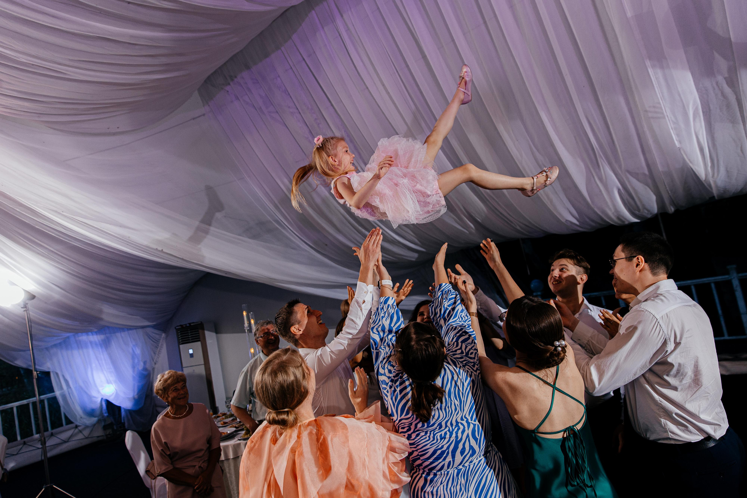 Банкет в Кантри Хоум