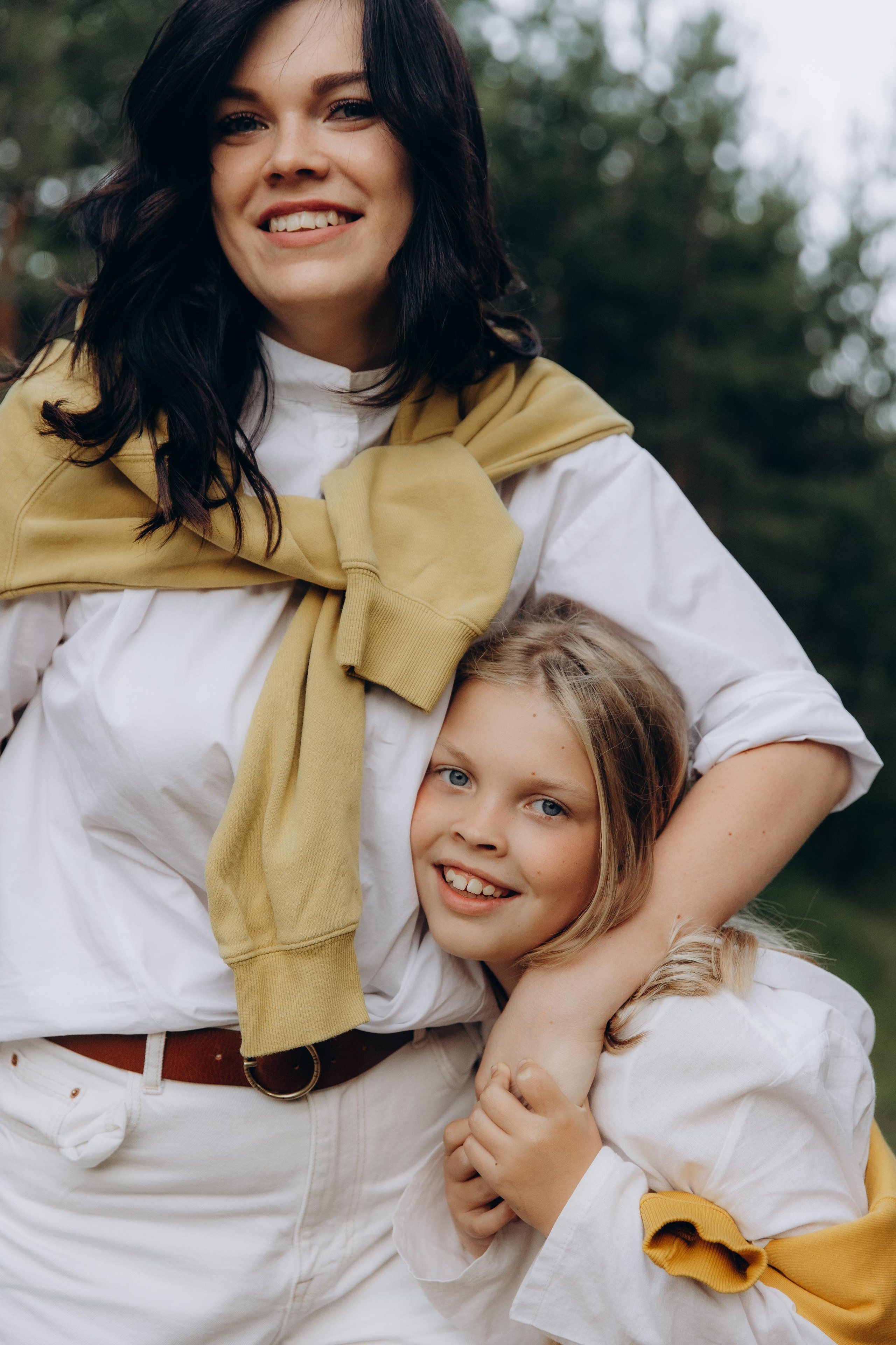 Прогулка в парке семейная съемка мамы с дочкой. Артем Розанов фотограф в Иванове фотограф в Кинешме