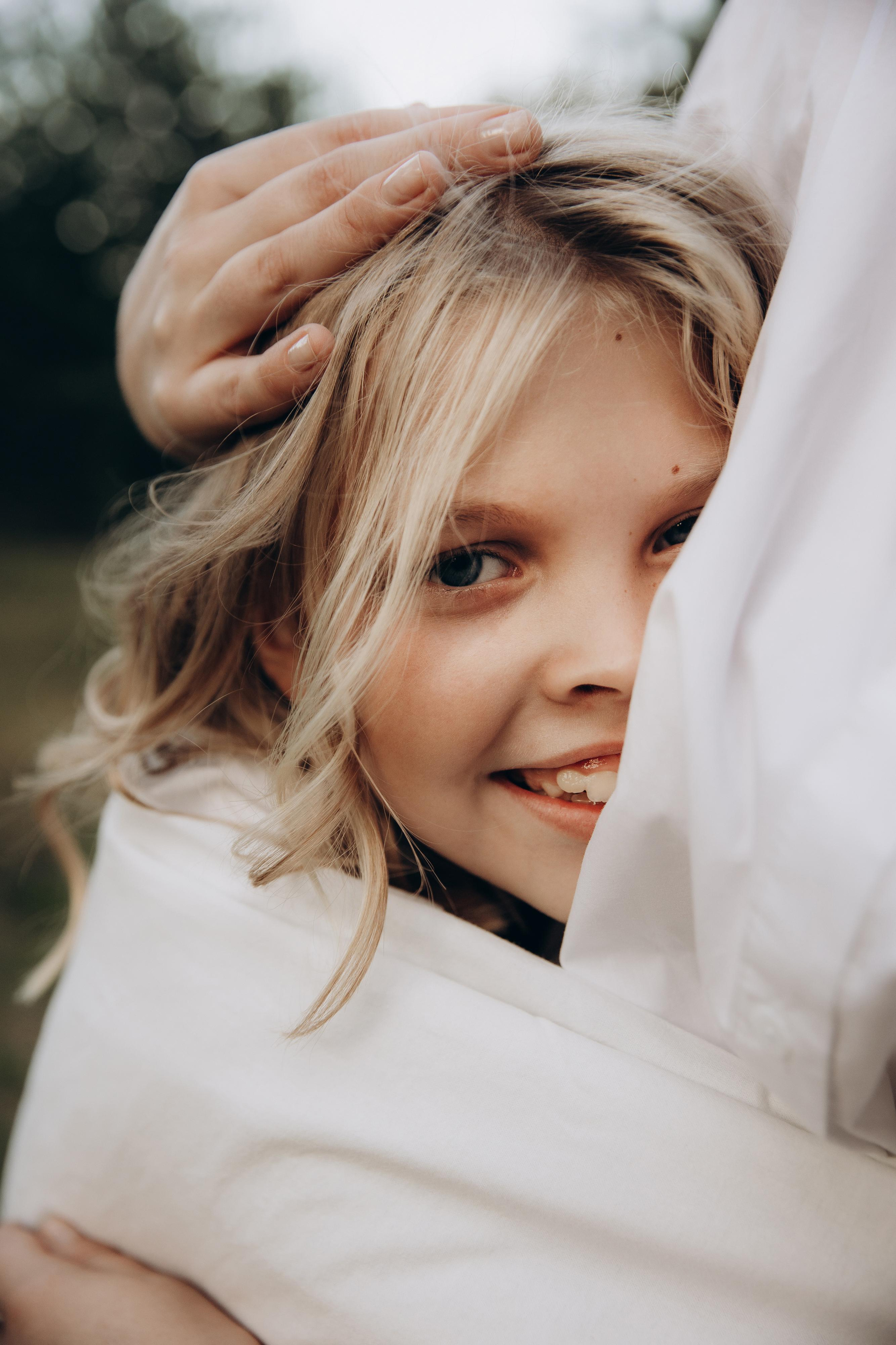 Прогулка в парке семейная съемка мамы с дочкой. Артем Розанов фотограф в Иванове фотограф в Кинешме