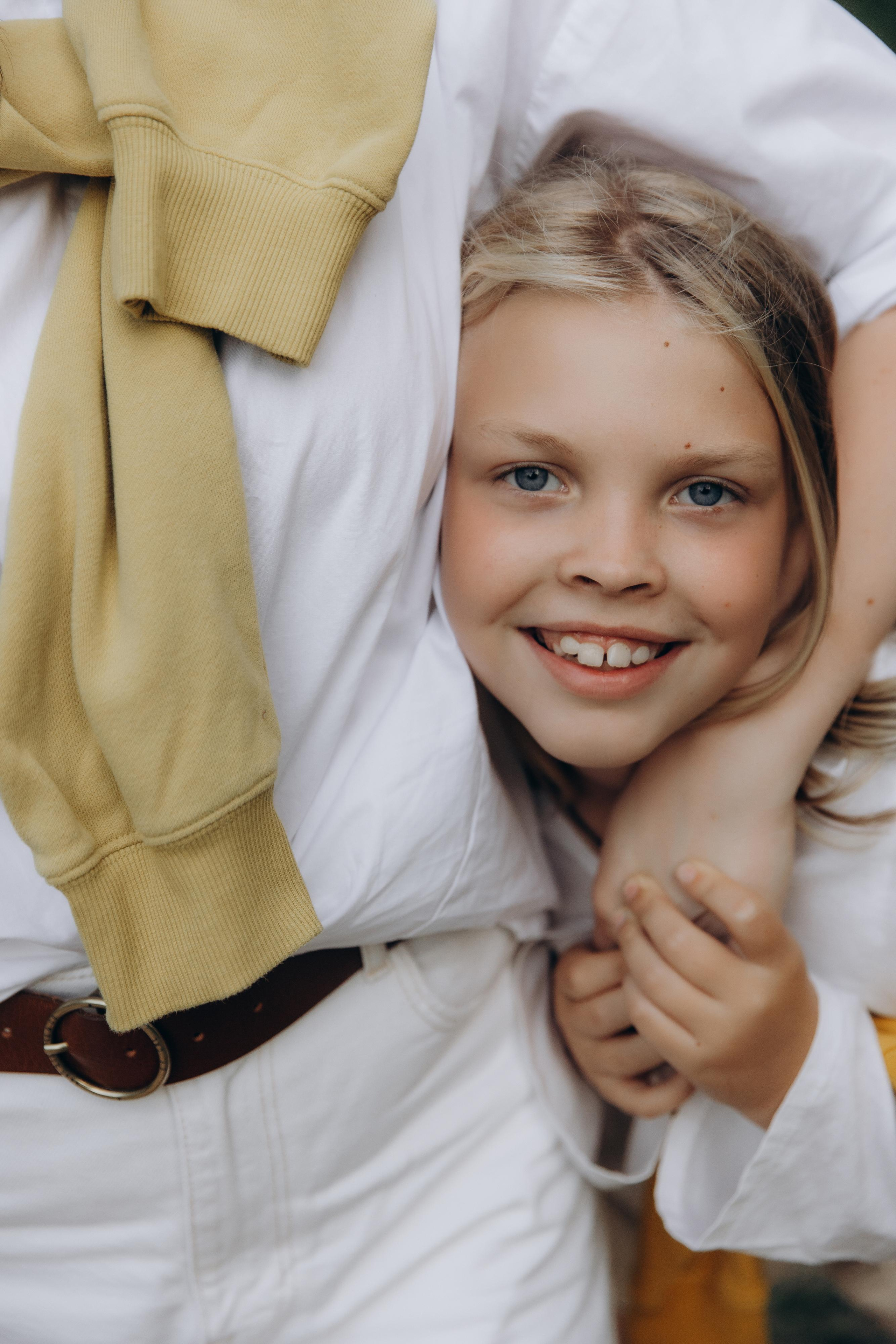 Прогулка в парке семейная съемка мамы с дочкой. Артем Розанов фотограф в Иванове фотограф в Кинешме