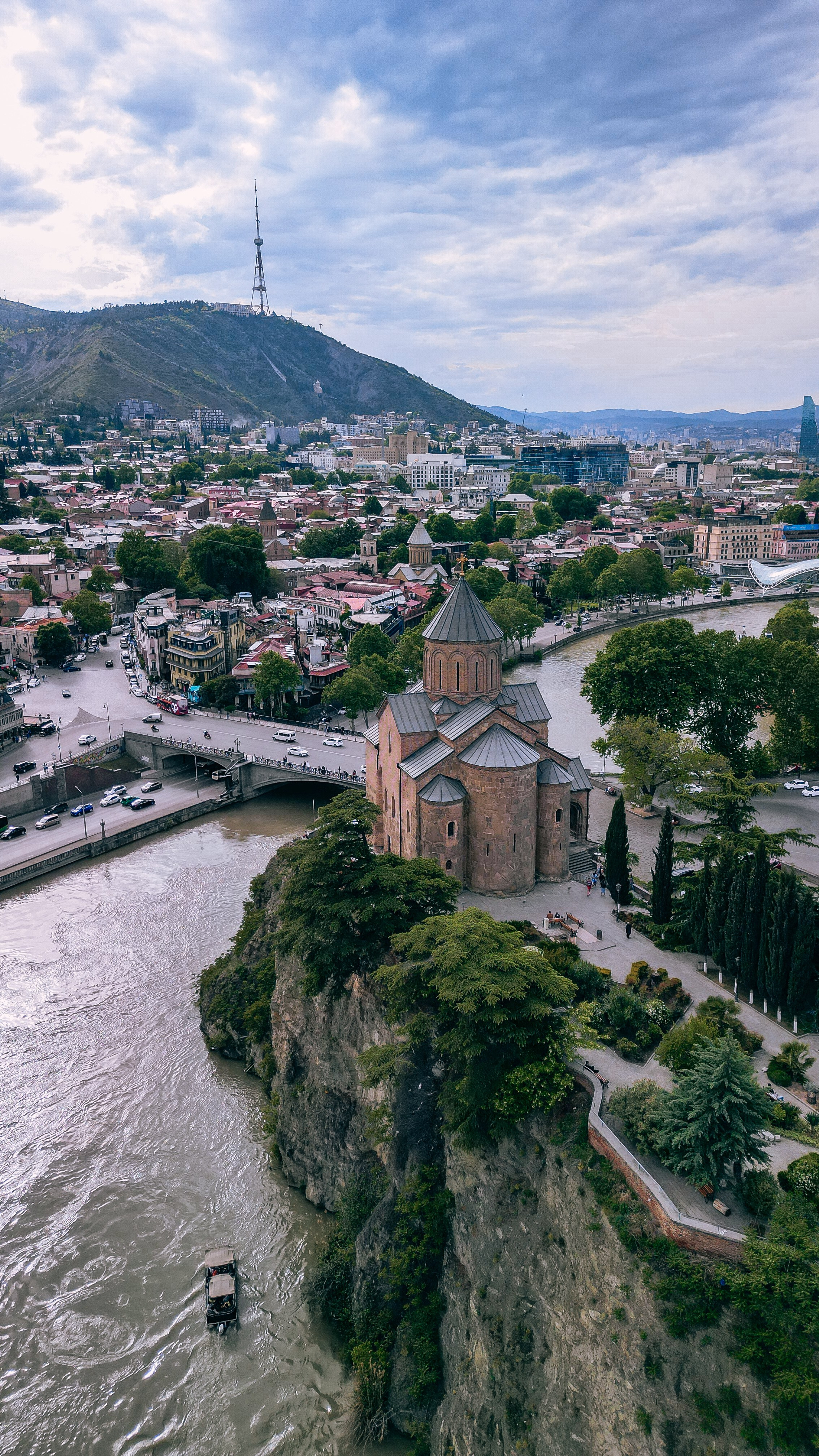 Грузия 2023. Человек с фотокамерой