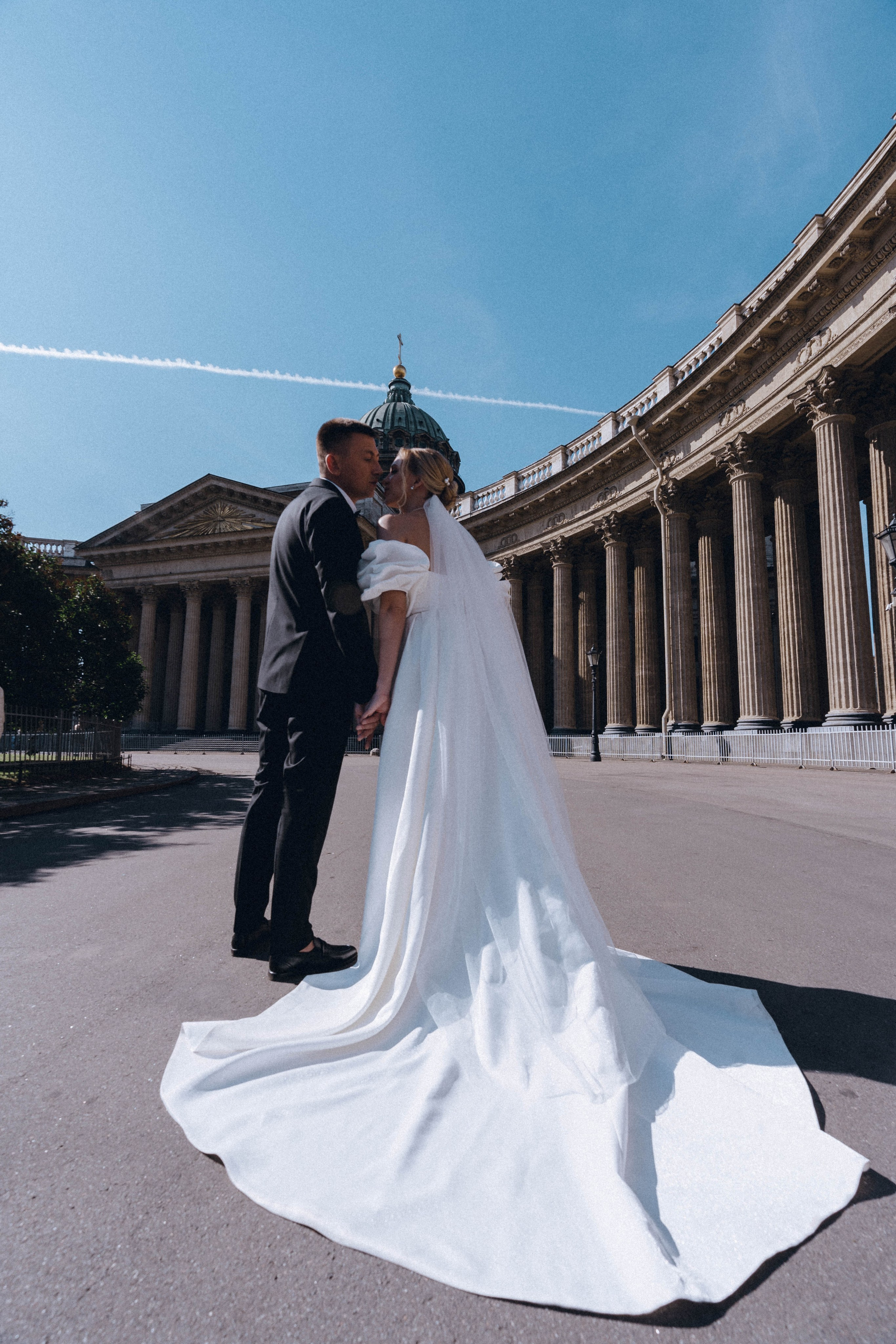 СВАДЕНБНАЯ СЬЕМКА НА КАТЕРЕ ПО КАНАЛАМ САНКТ-ПЕТЕРБУРГА И В АКВАТОРИИ НЕВЫ. Профессиональный фотограф, Санкт-Петербург — Виктория Богомолова