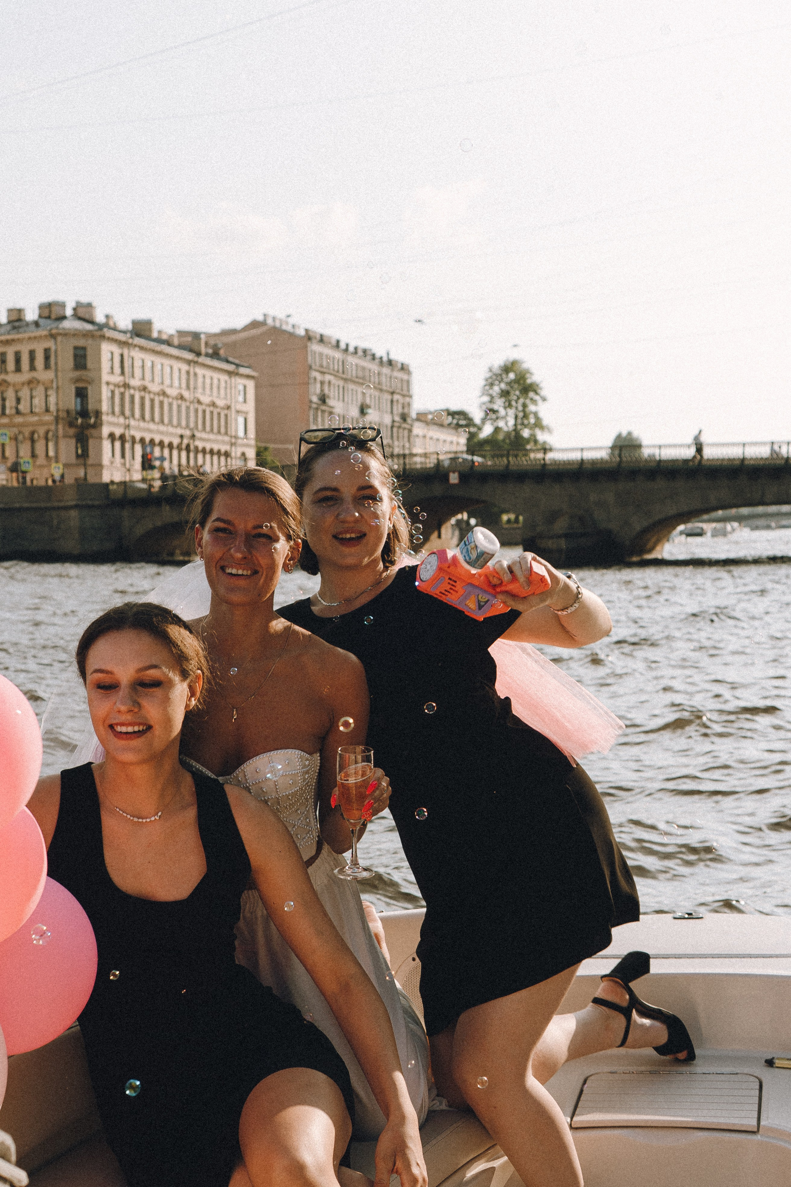 ДЕВИЧНИК НА КАТЕРЕ. Профессиональный фотограф, Санкт-Петербург — Виктория Богомолова