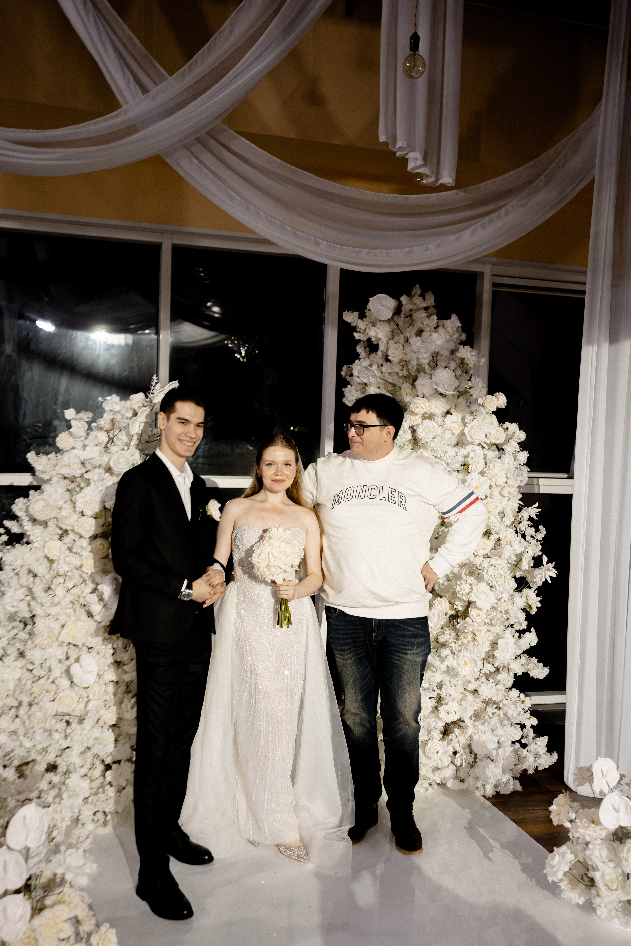 СВАДЕБНАЯ СЬЕМКА СБОРОВ В ОТЕЛЕ И ВЫЕЗД НА ЦЕРЕМОНИЮ (СНЯТО В СИБИРЕ В НИЖНЕВАРТОВСКЕ). Профессиональный фотограф, Санкт-Петербург — Виктория Богомолова