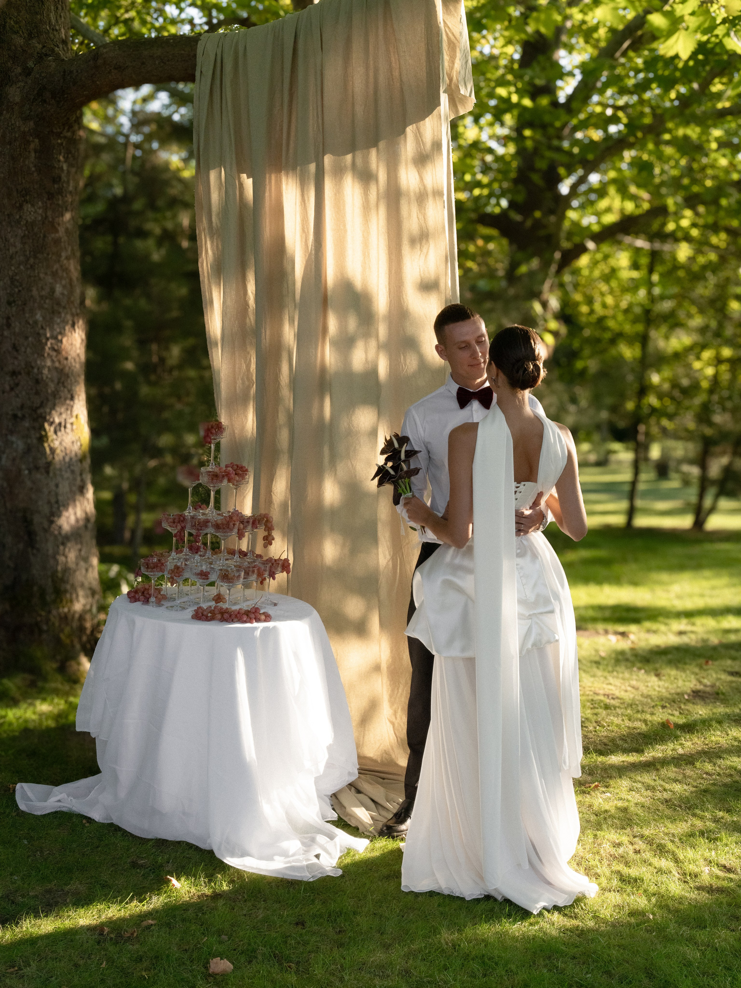 Свадебная прогулка. Свадебный фотограф Виктория Роса