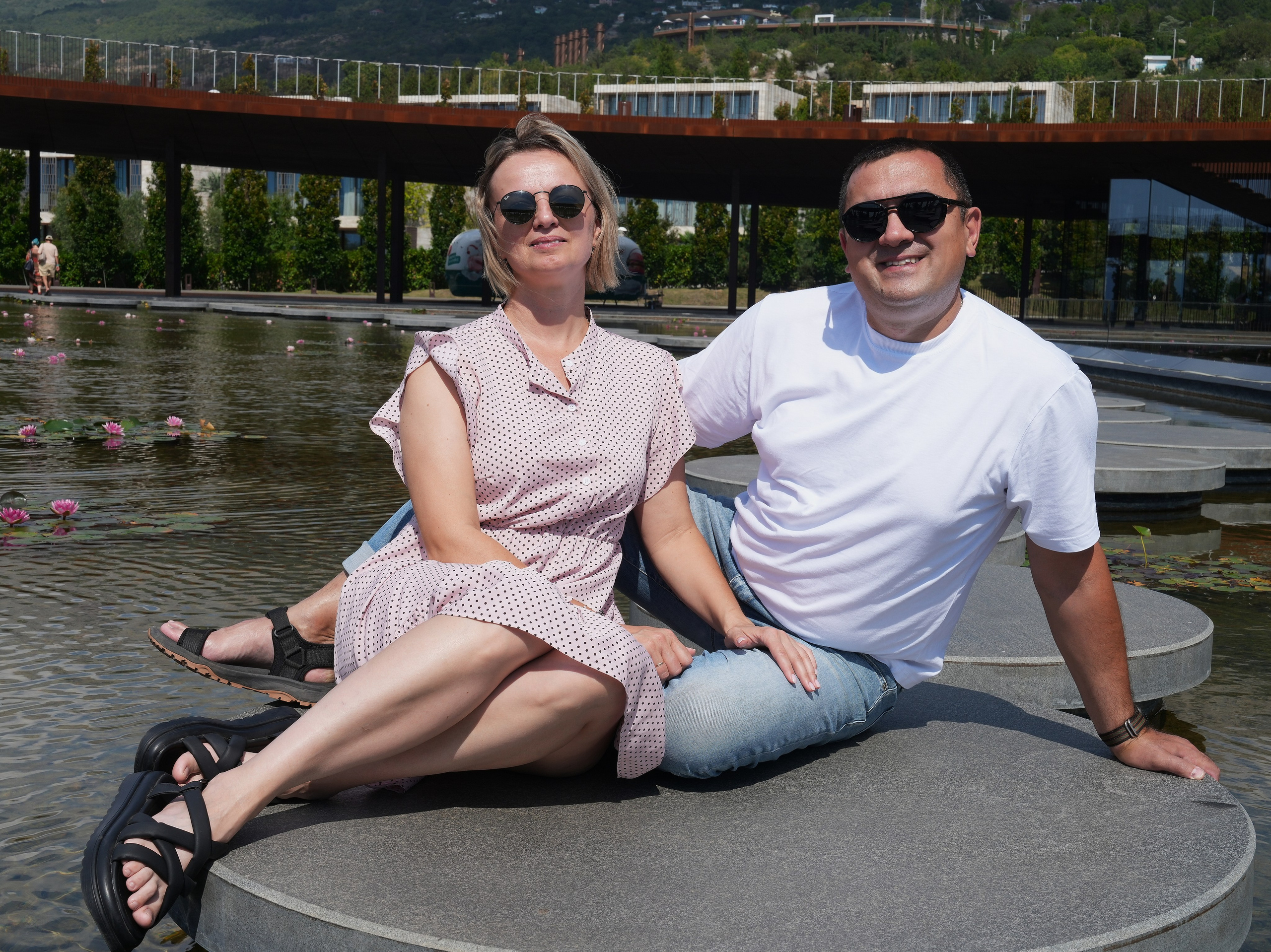 Семейная прогулка 4 человека. Свадебный фотограф Виктория Роса