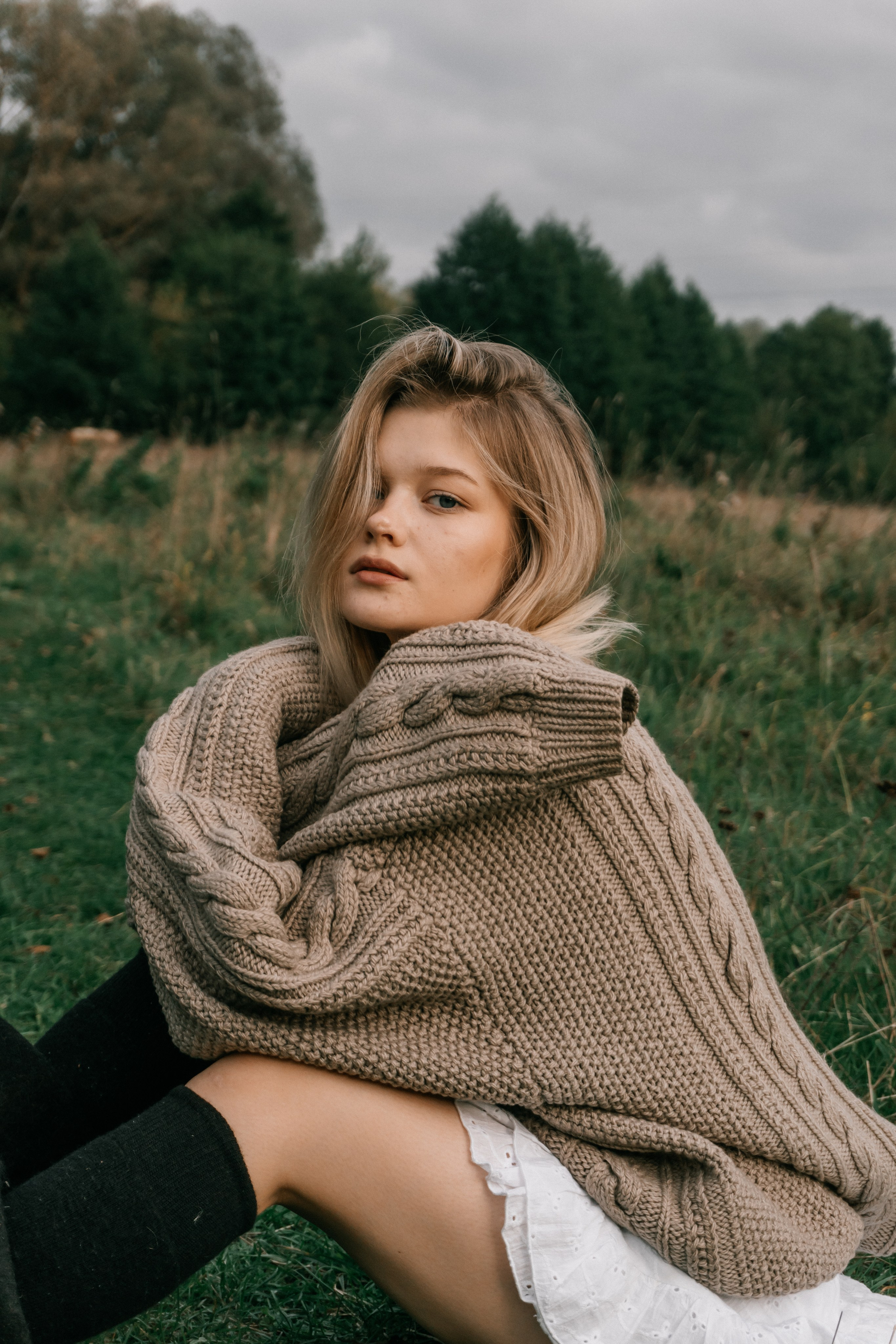 Julia. Я — Алёна и я фотографирую красиво (е)