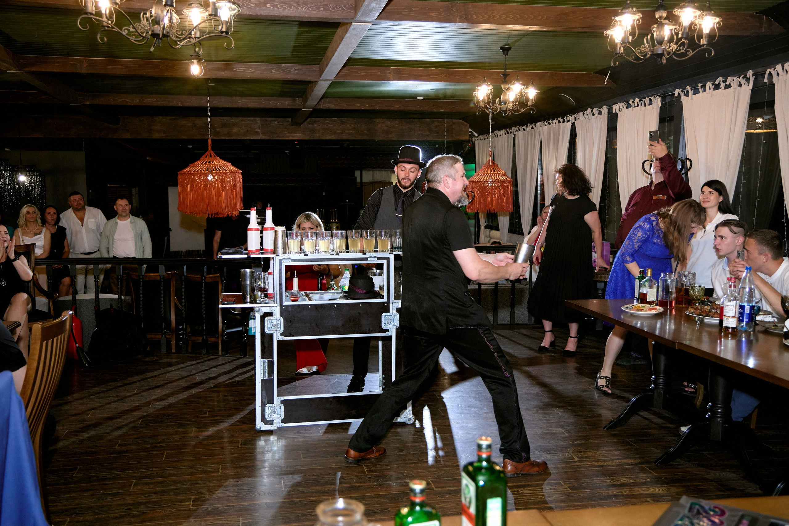 Выпускной 35 Сош. Фотограф Выпускные альбомы Таганрог Сергей Коробченко