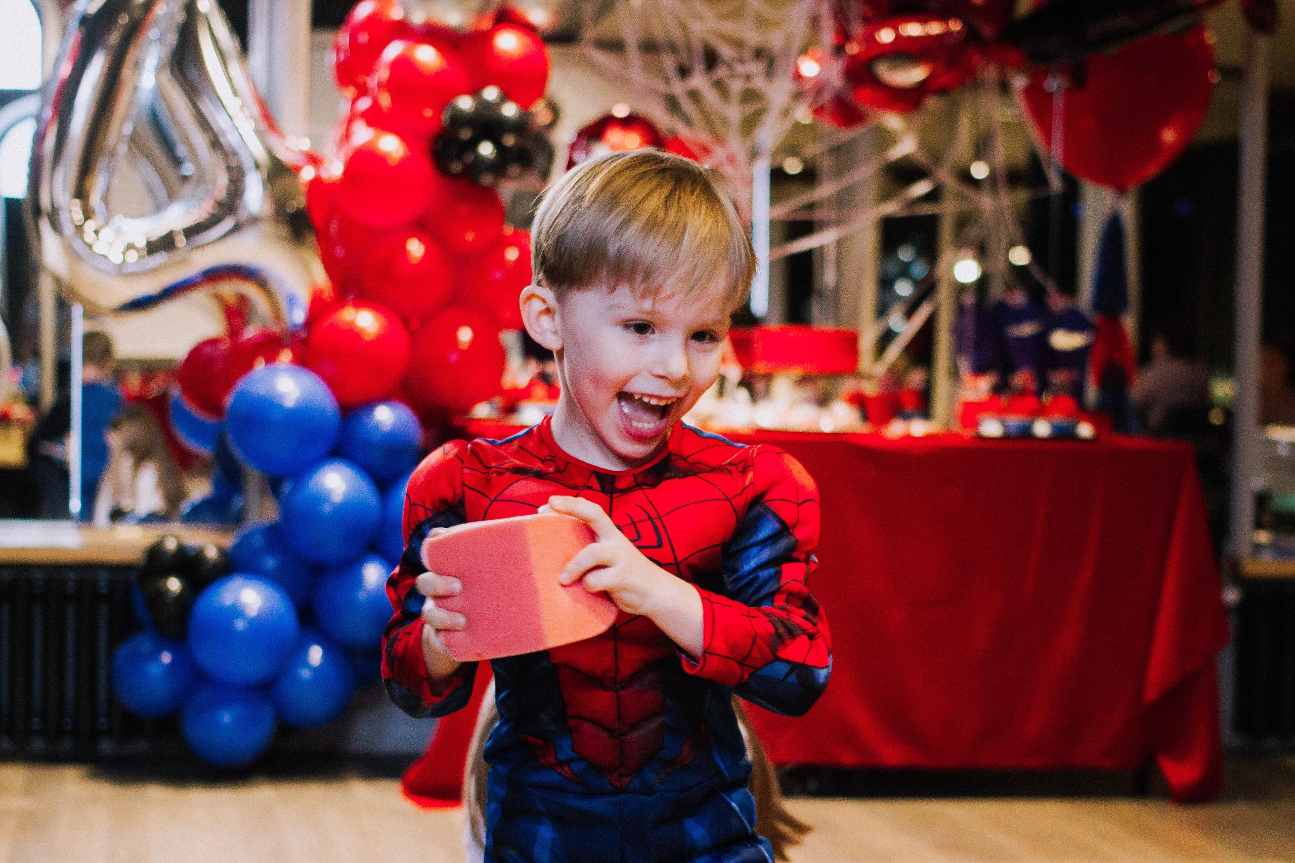 Spider 4. Фотографии с любовью