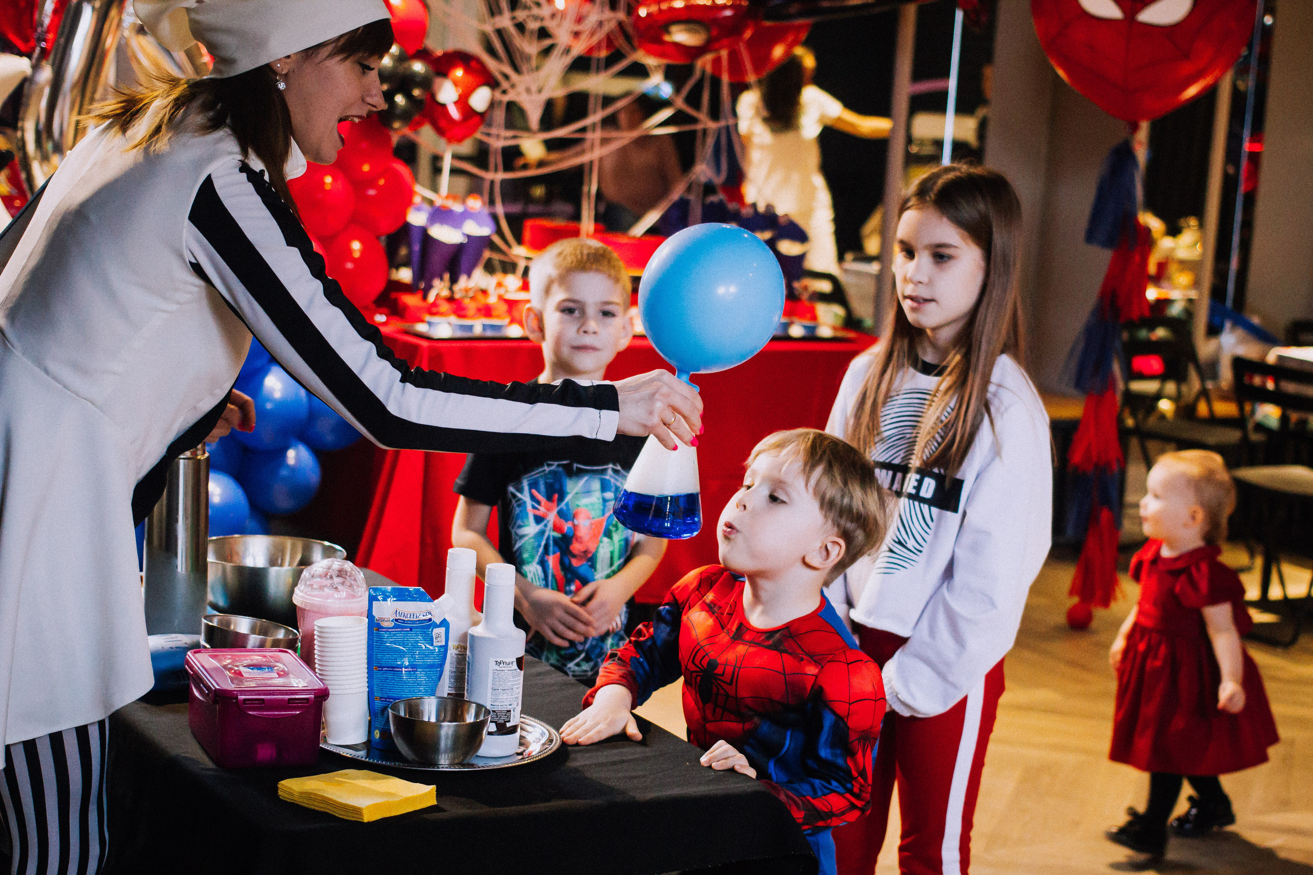 Spider 4. Фотографии с любовью