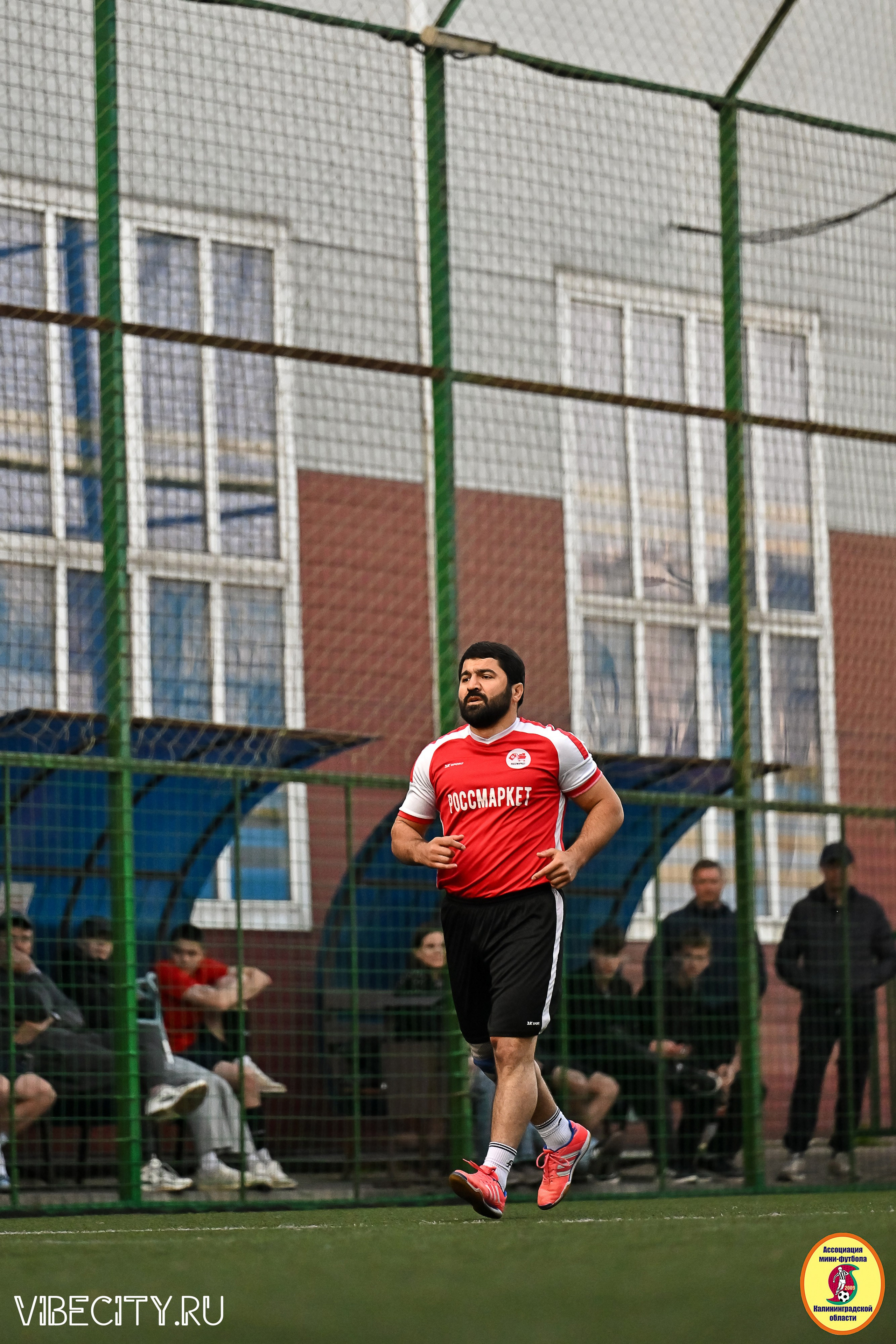 ИГРЫ МИНИ-ФУТБОЛЬНОЙ И КОРПОРАТИВНОЙ ЛИГИ. VIBECITY.RU Вайб Сити Ру Фоторепортажи Фотоотчеты Калининград