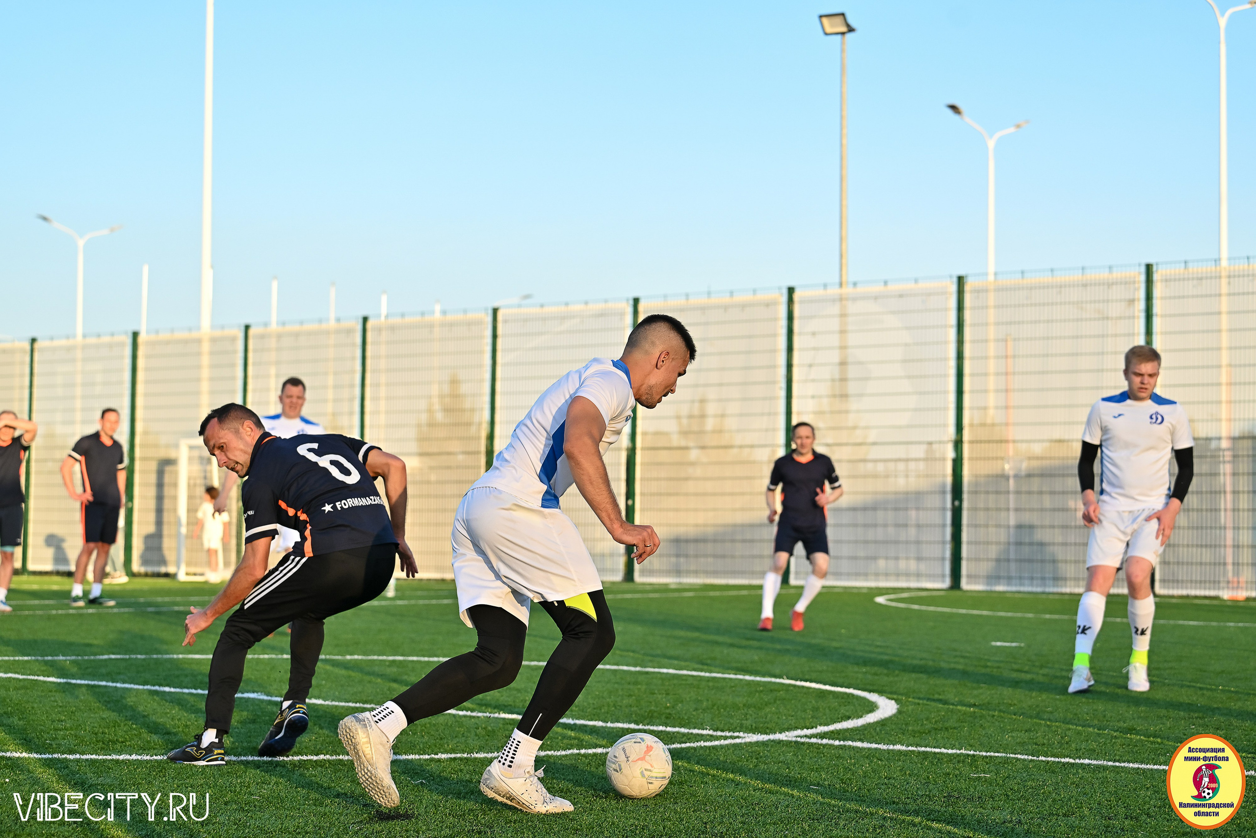 ИГРЫ МИНИ-ФУТБОЛЬНОЙ И КОРПОРАТИВНОЙ ЛИГИ. VIBECITY.RU Вайб Сити Ру Фоторепортажи Фотоотчеты Калининград